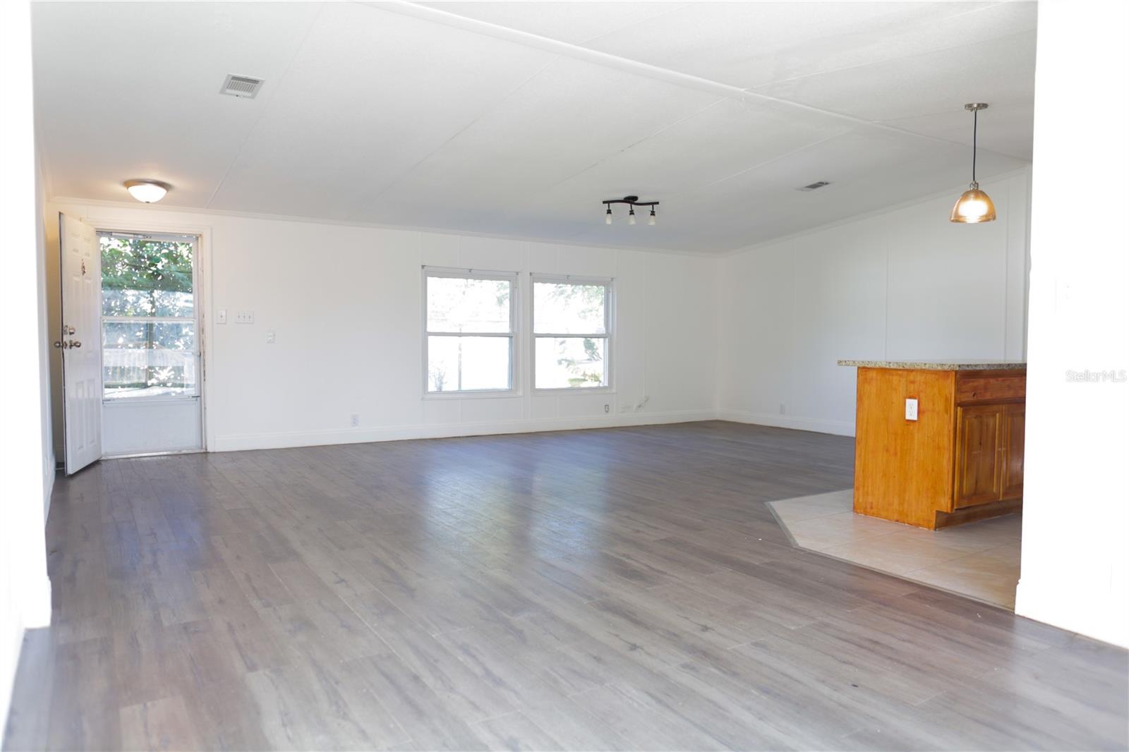 Image 20 of 35 For 14774 Congress Street