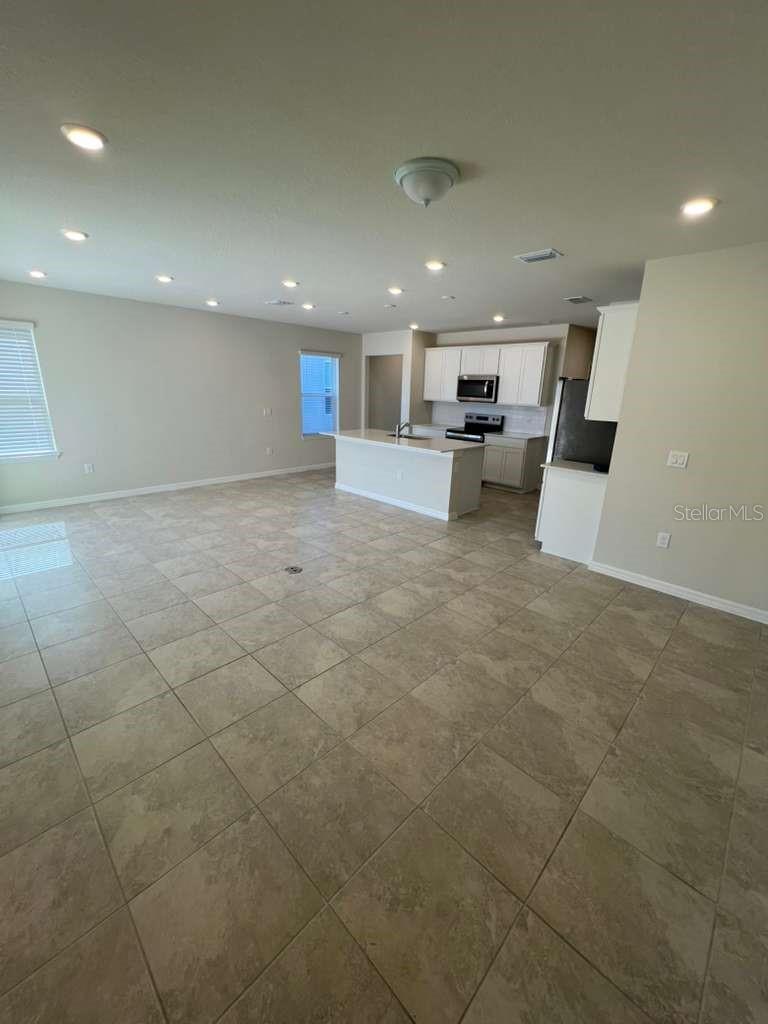 Image 4 of 19 For 3845 Blue Vale Drive