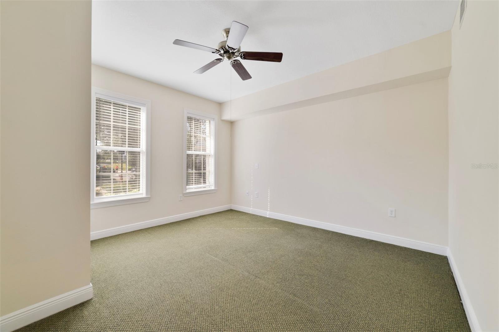 Image 20 of 27 For 1591 Heritage Crossing Court 101