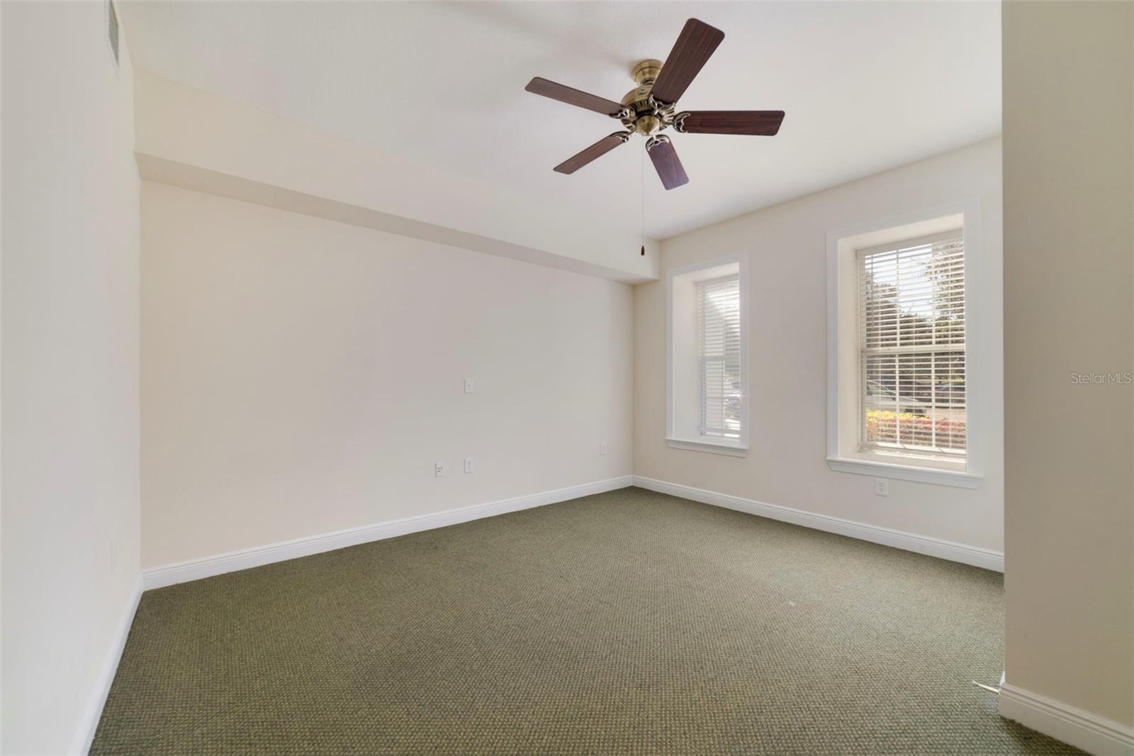 Image 23 of 27 For 1591 Heritage Crossing Court 101