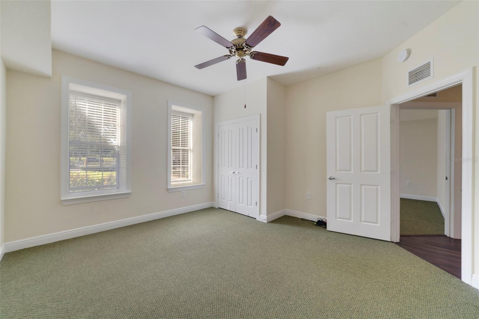 Image 24 of 27 For 1591 Heritage Crossing Court 101