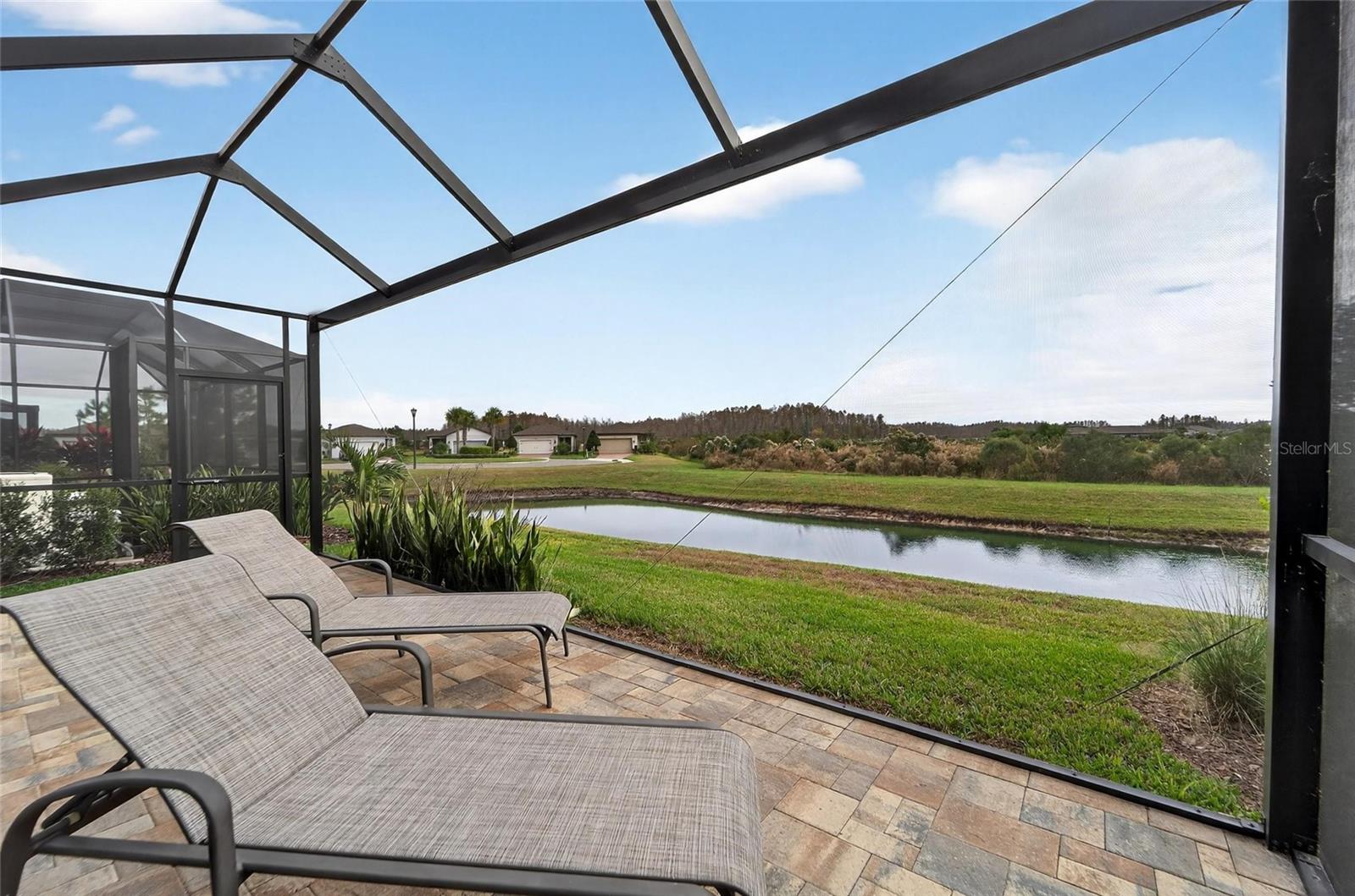 Image 4 of 65 For 5524 Blue Crush Bend