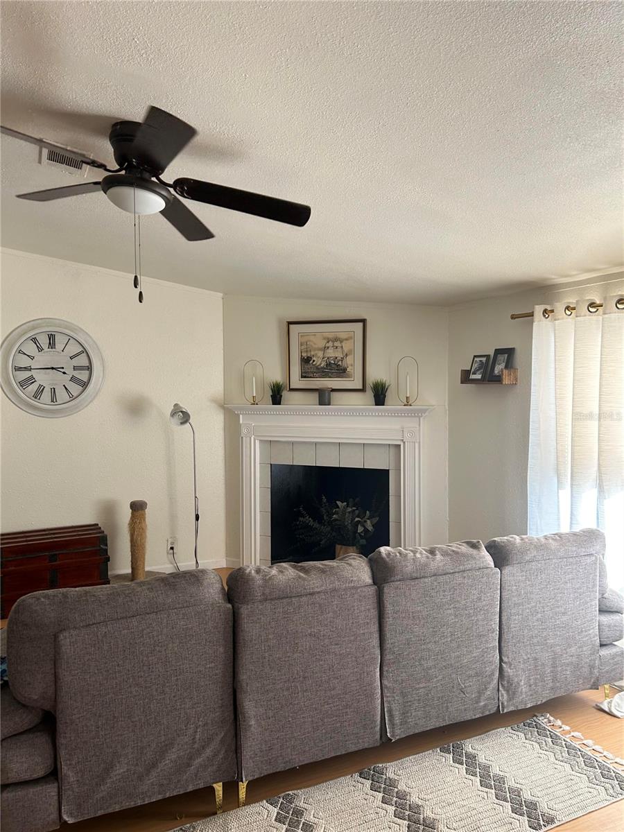 Image 5 of 14 For 5165 Apollo Avenue