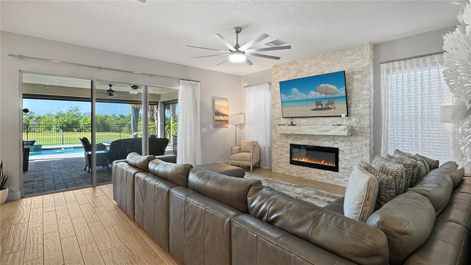 Image 22 of 85 For 7948 Jacks Club Court