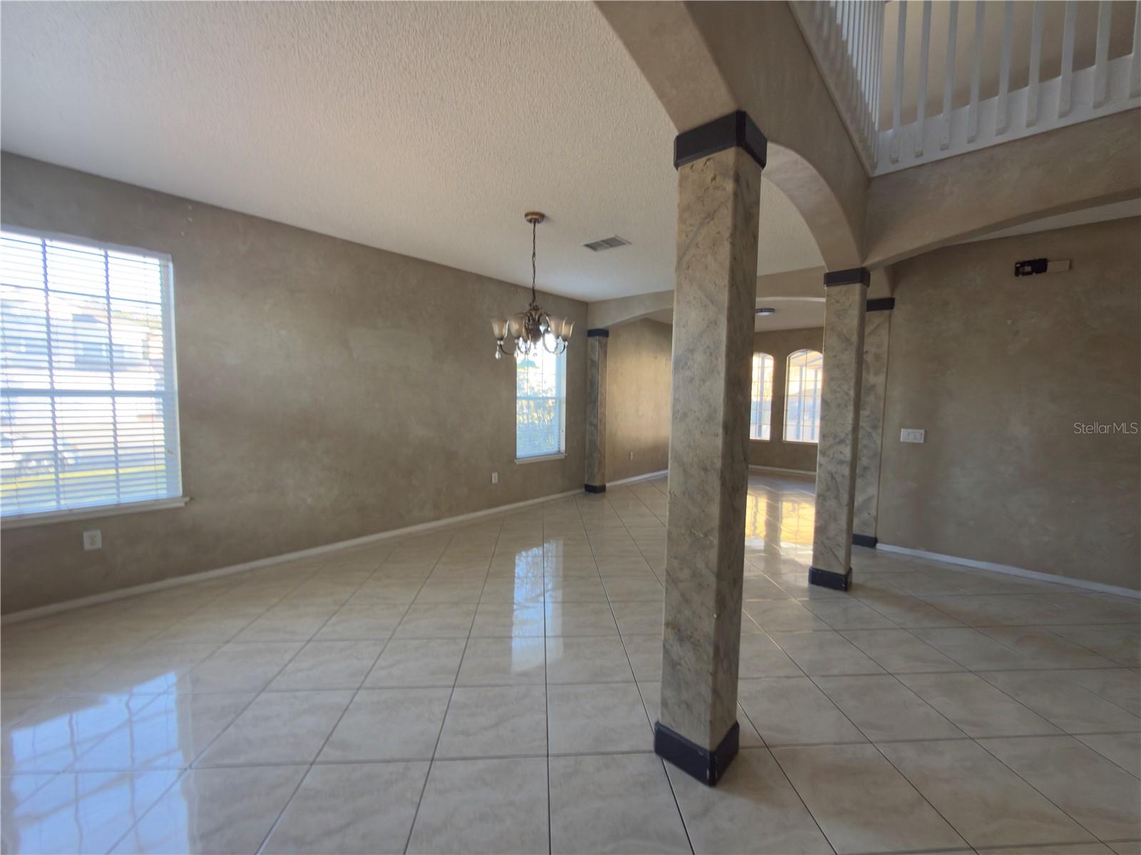 Image 10 of 23 For 1927 White Heron Bay Circle