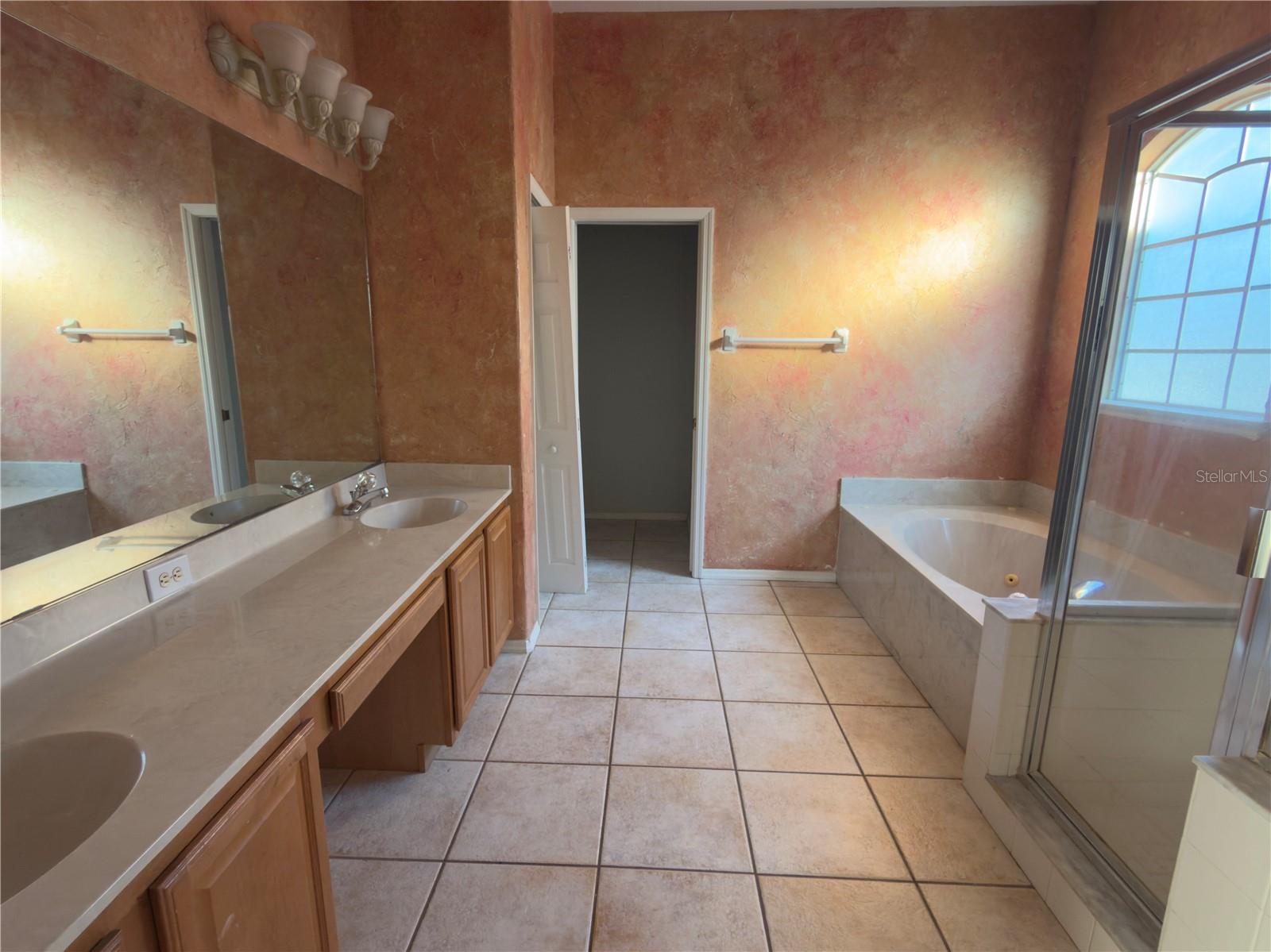 Image 19 of 23 For 1927 White Heron Bay Circle