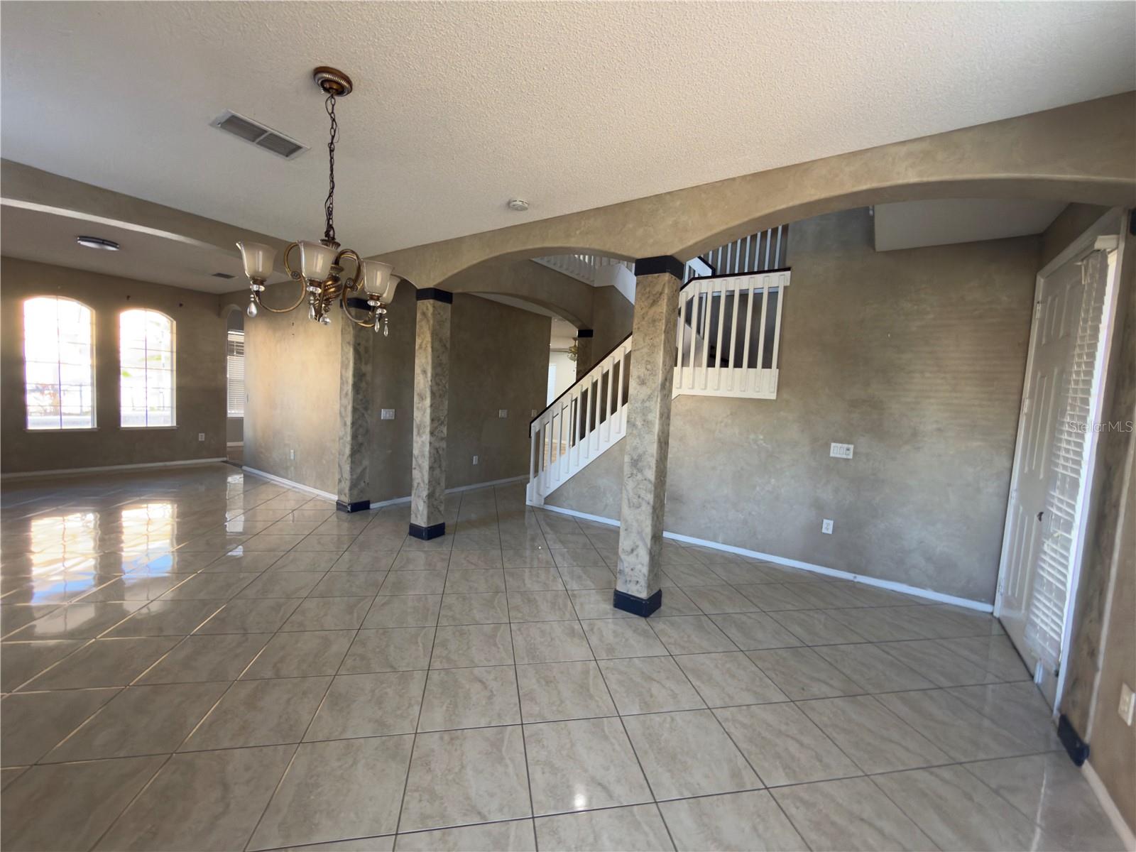 Image 8 of 23 For 1927 White Heron Bay Circle