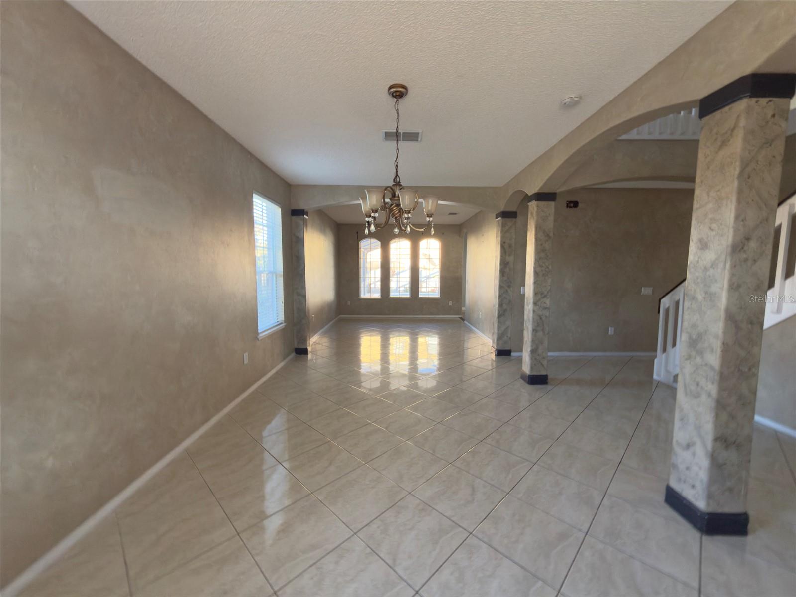 Image 9 of 23 For 1927 White Heron Bay Circle