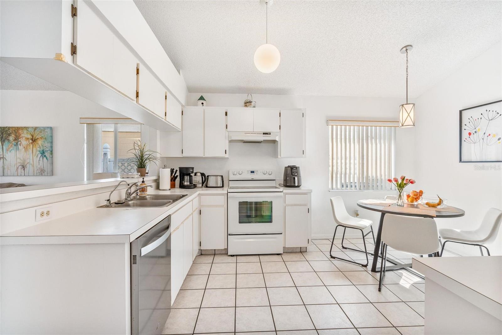 Image 10 of 27 For 2525 Montego Bay Boulevard