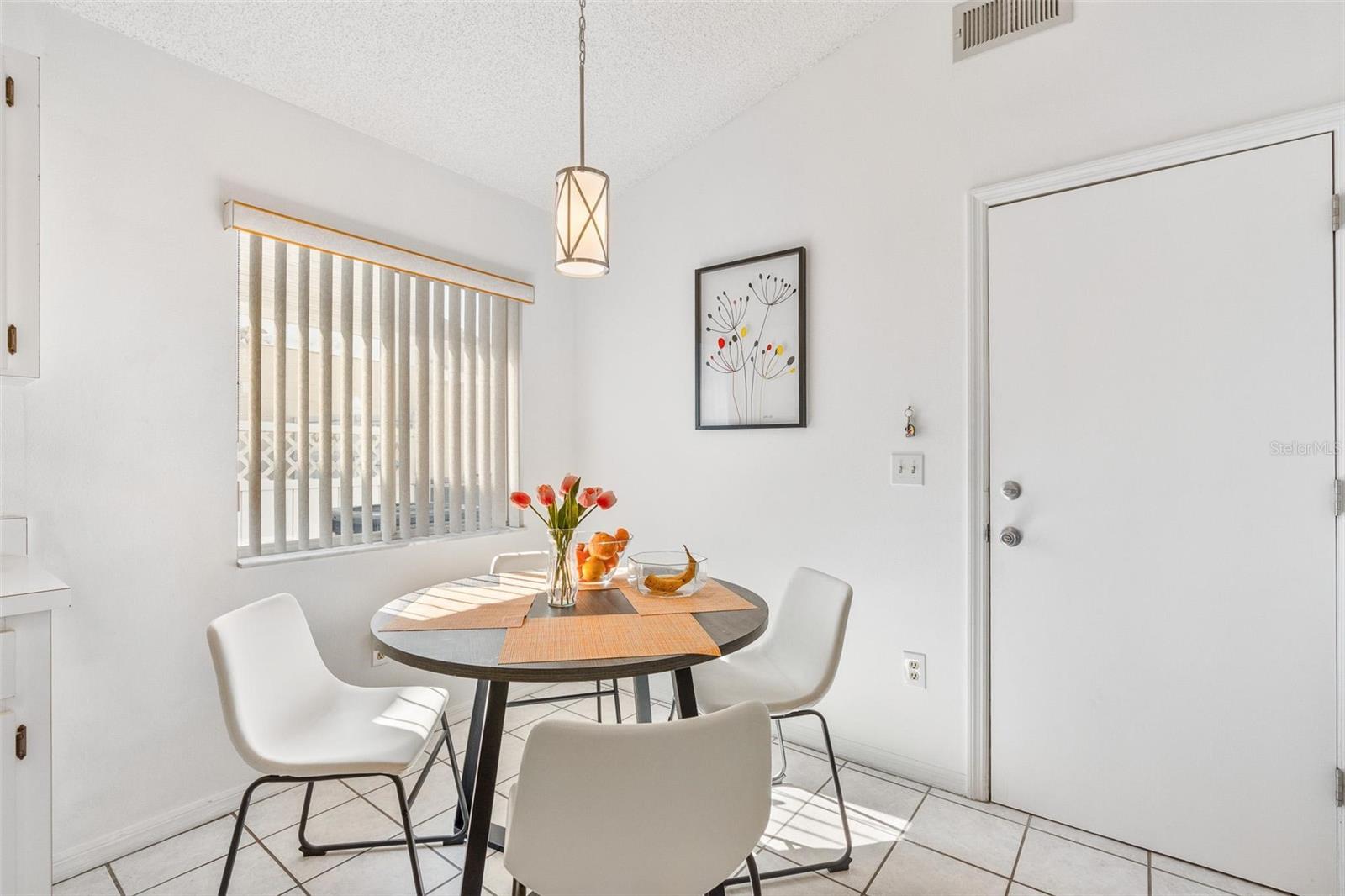 Image 5 of 27 For 2525 Montego Bay Boulevard