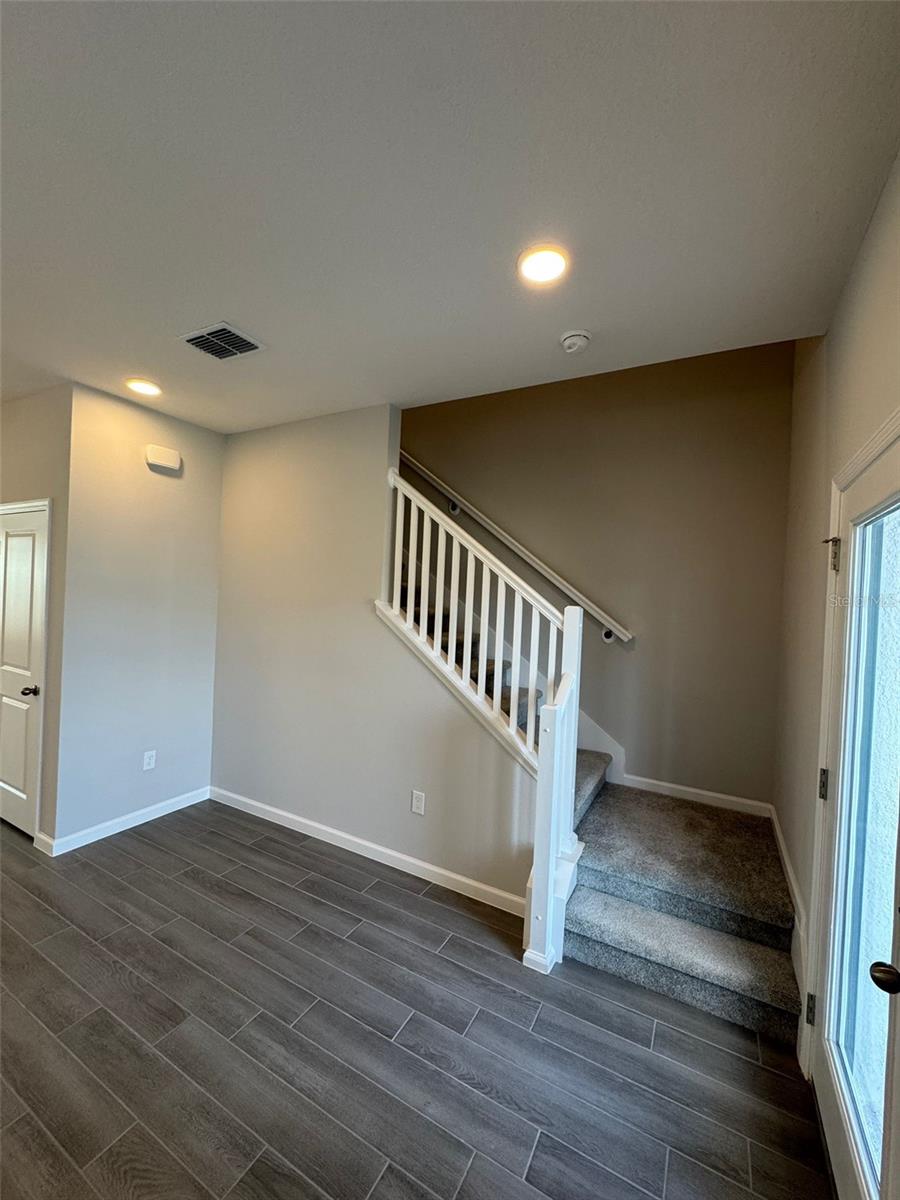 Image 12 of 13 For 1404 Lumpini Street