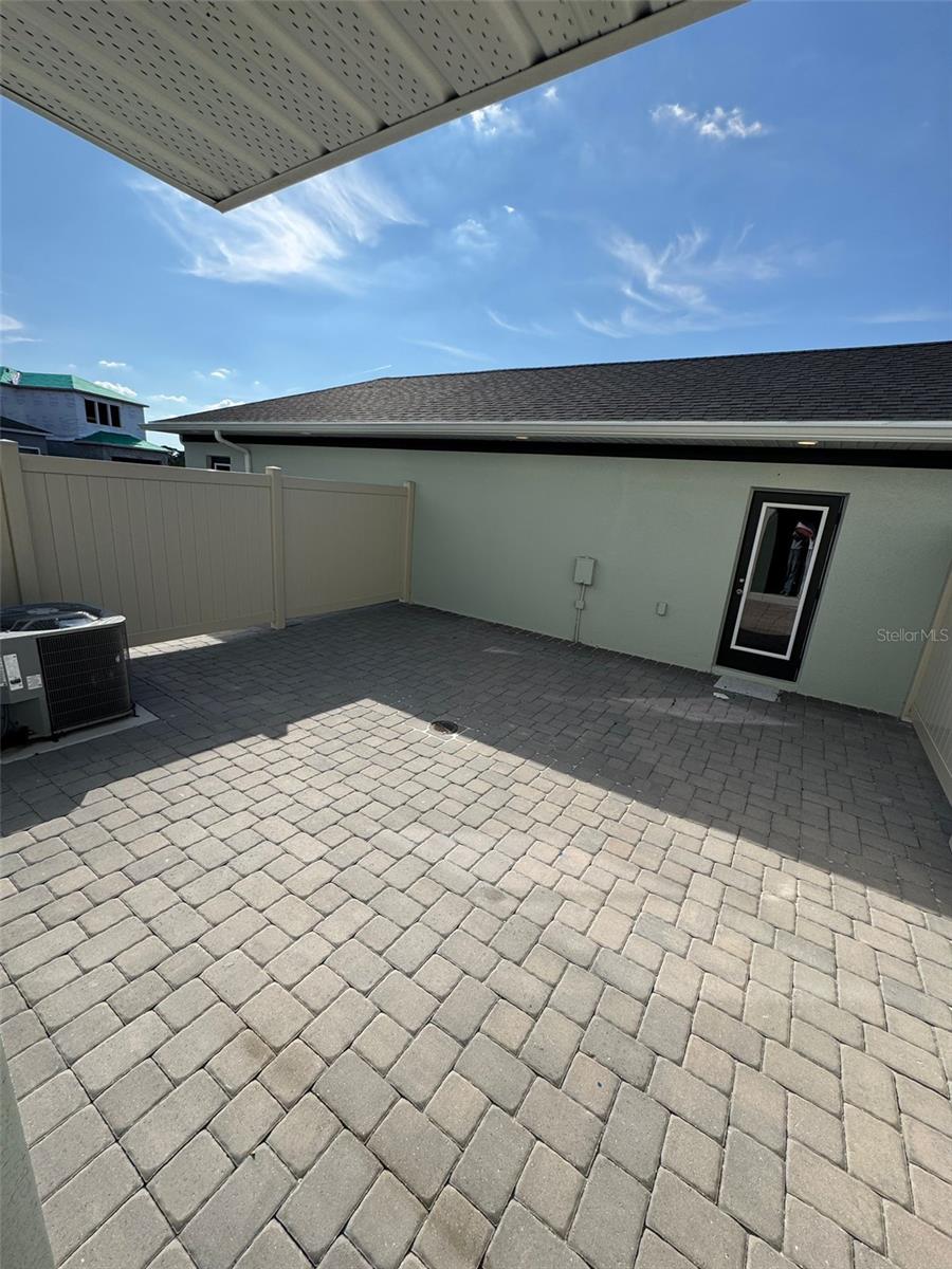 Image 7 of 13 For 1404 Lumpini Street