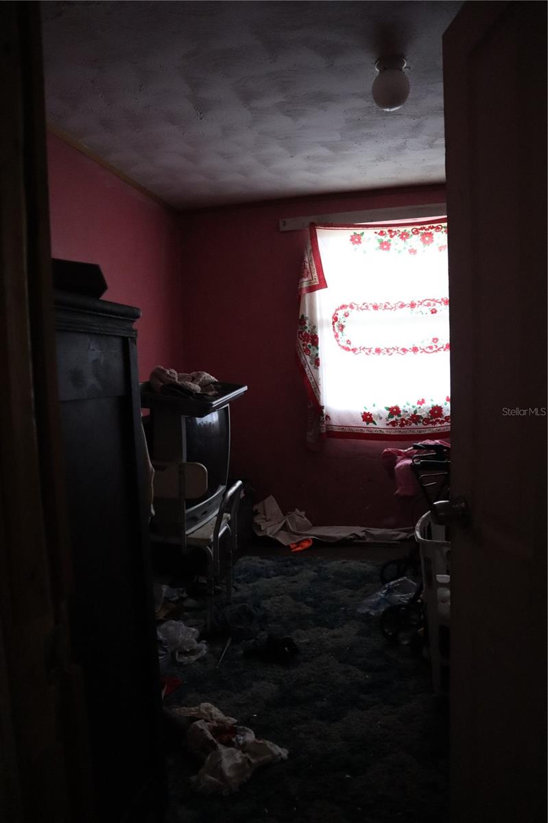 Image 13 of 14 For 1045 Gore Street