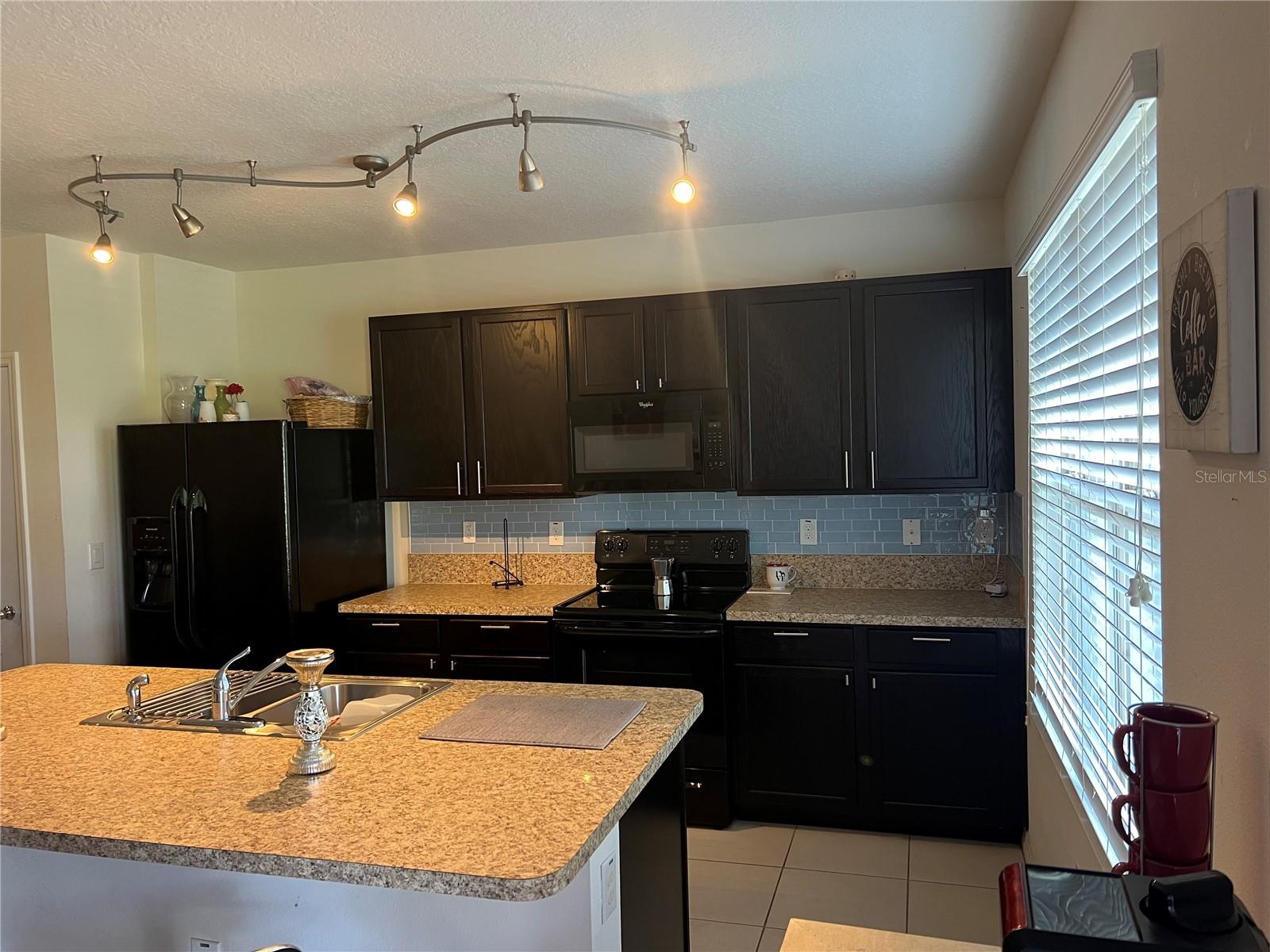 Image 5 of 52 For 1453 Rylee Rock Way