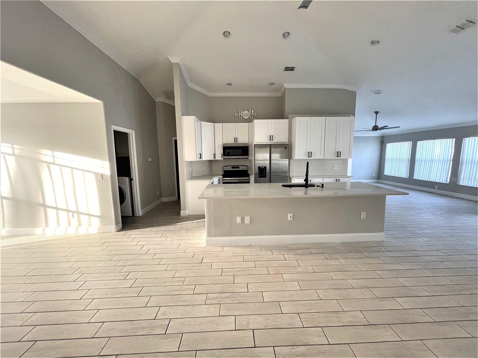 Image 10 of 29 For 304 Crisan Court