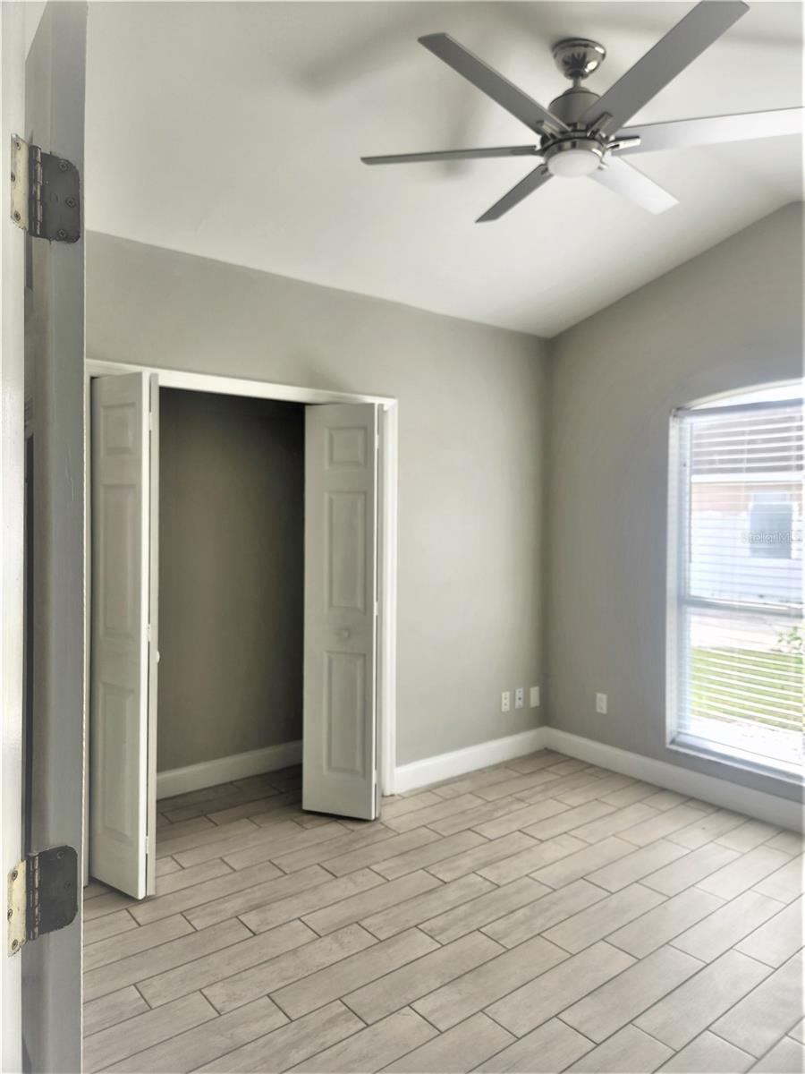 Image 20 of 29 For 304 Crisan Court