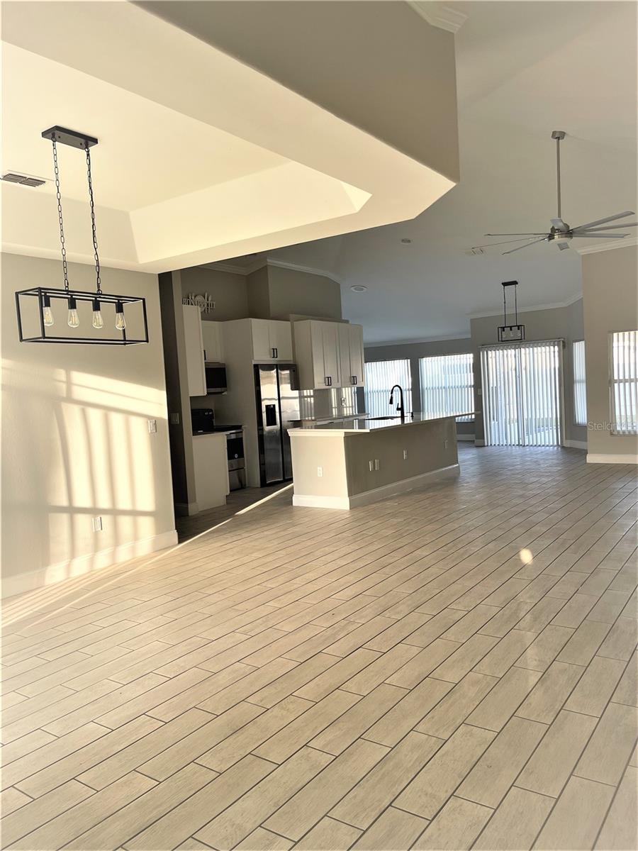 Image 5 of 29 For 304 Crisan Court