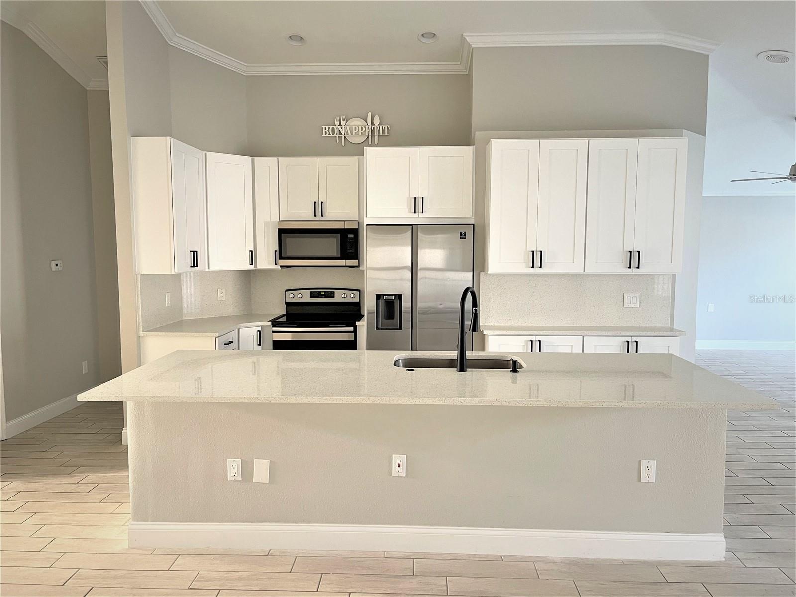 Image 9 of 29 For 304 Crisan Court