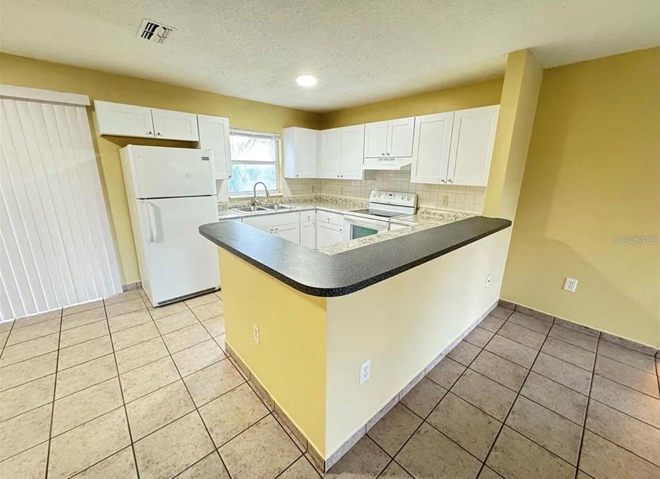 Image 5 of 18 For 615 Royalty Court