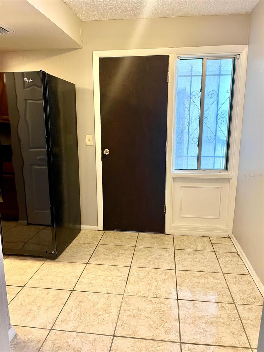 Image 11 of 36 For 4575 Texa Avenue 307