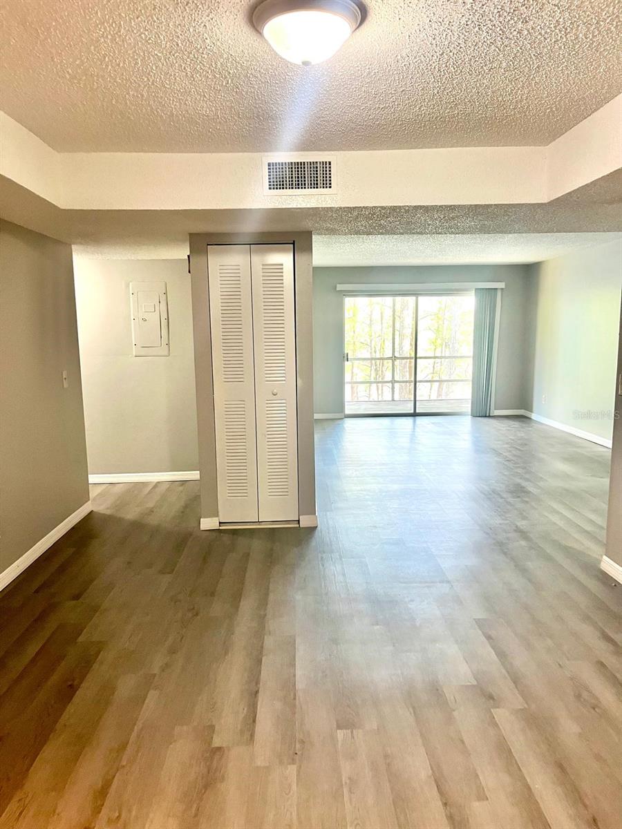 Image 5 of 36 For 4575 Texa Avenue 307