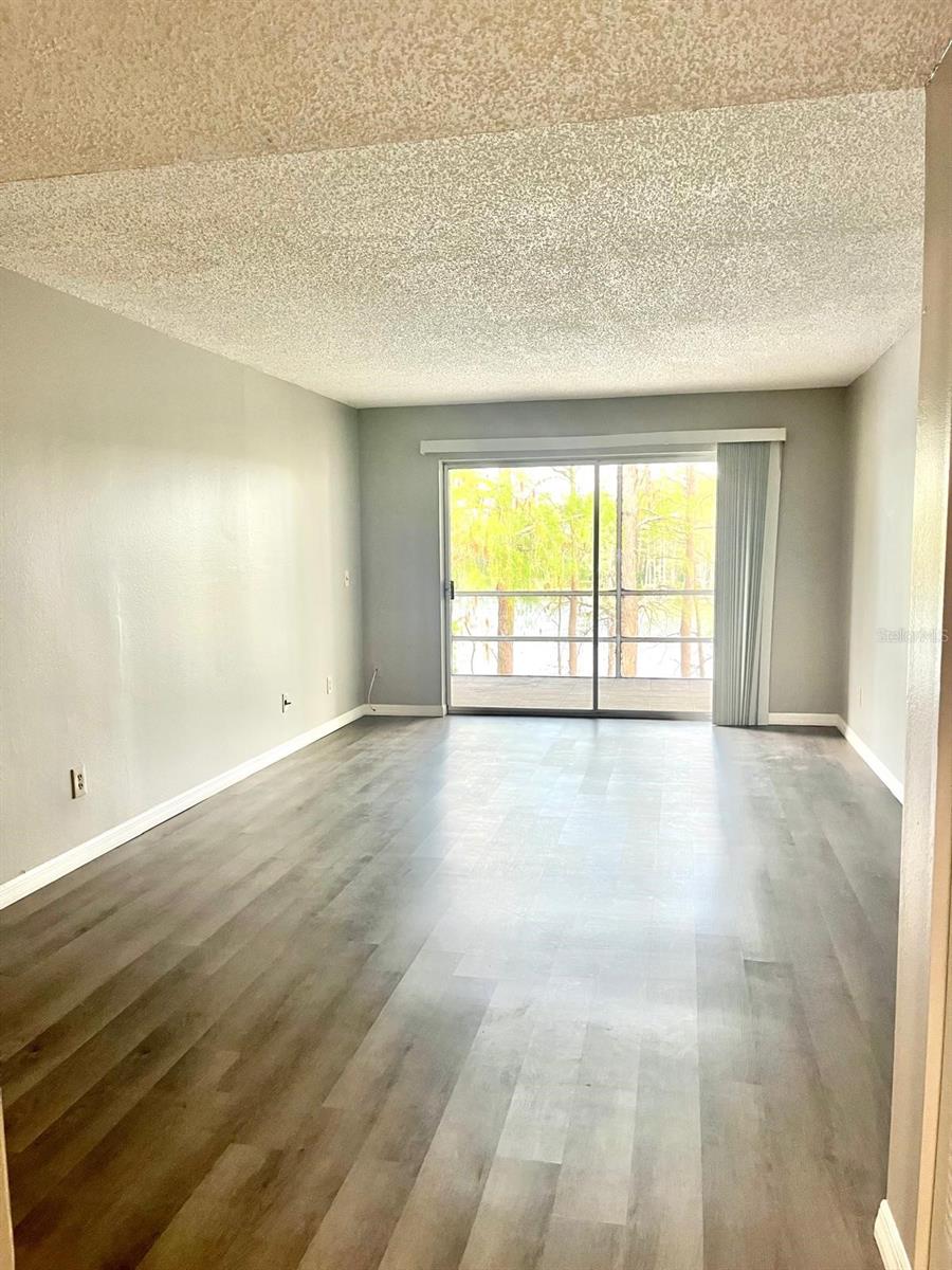 Image 7 of 36 For 4575 Texa Avenue 307