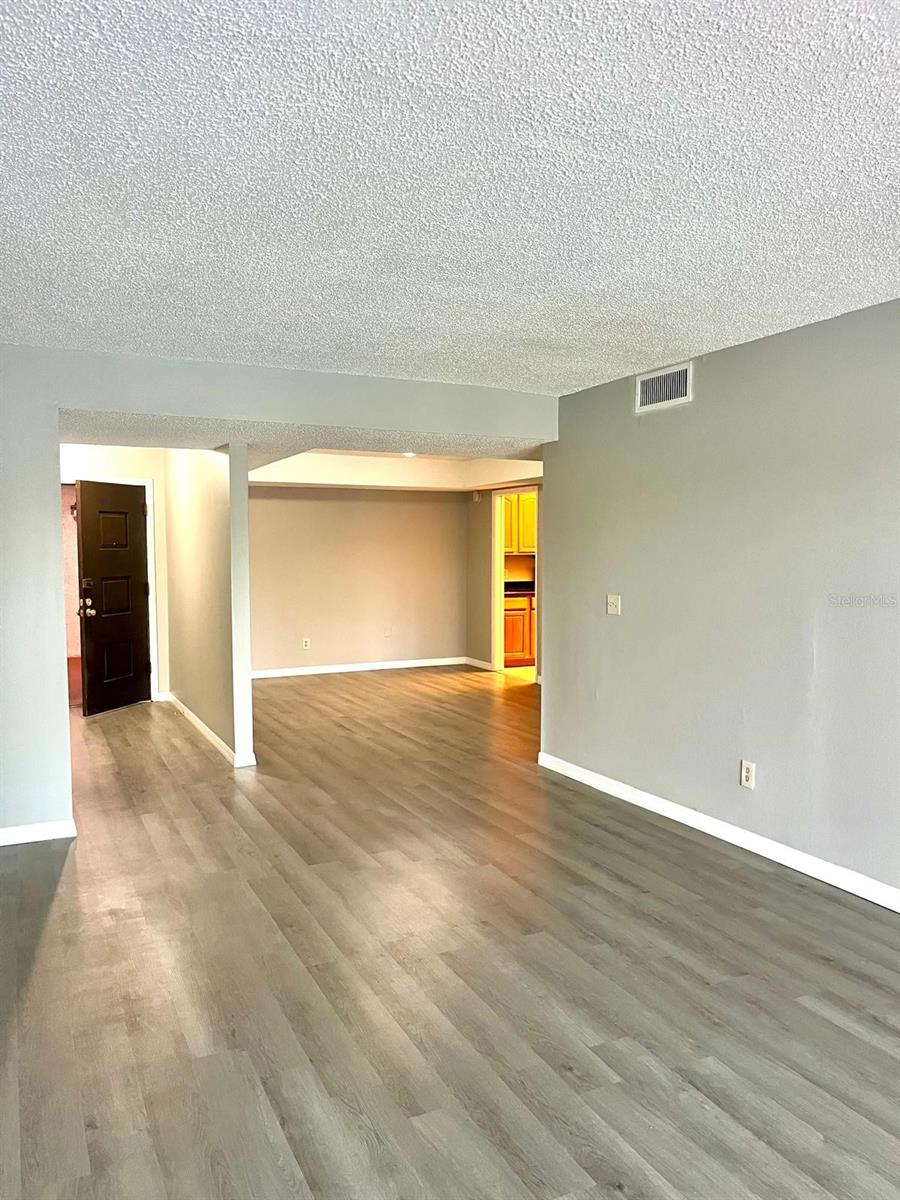 Image 8 of 36 For 4575 Texa Avenue 307