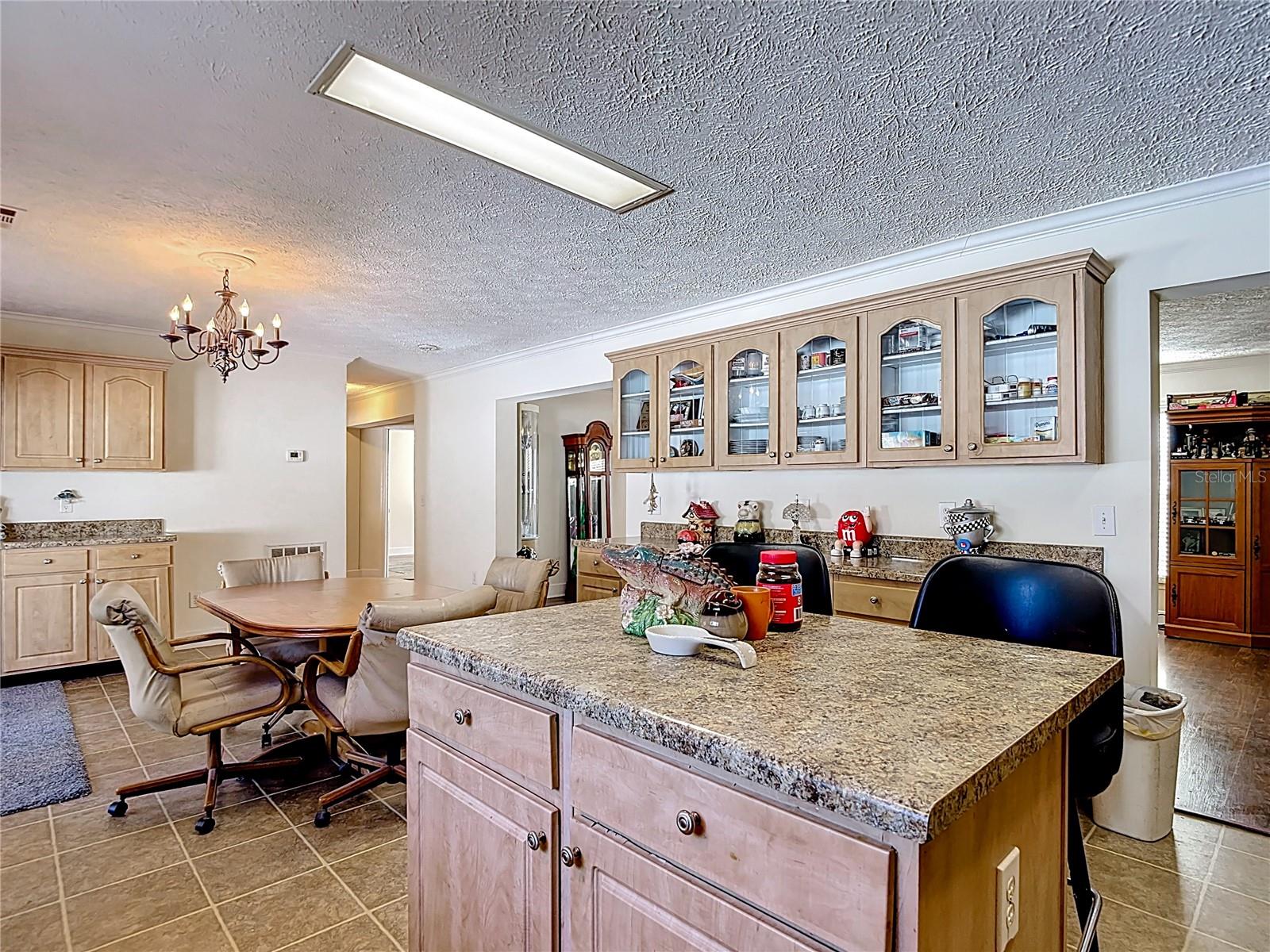 Image 27 of 77 For 15821 Archer Street