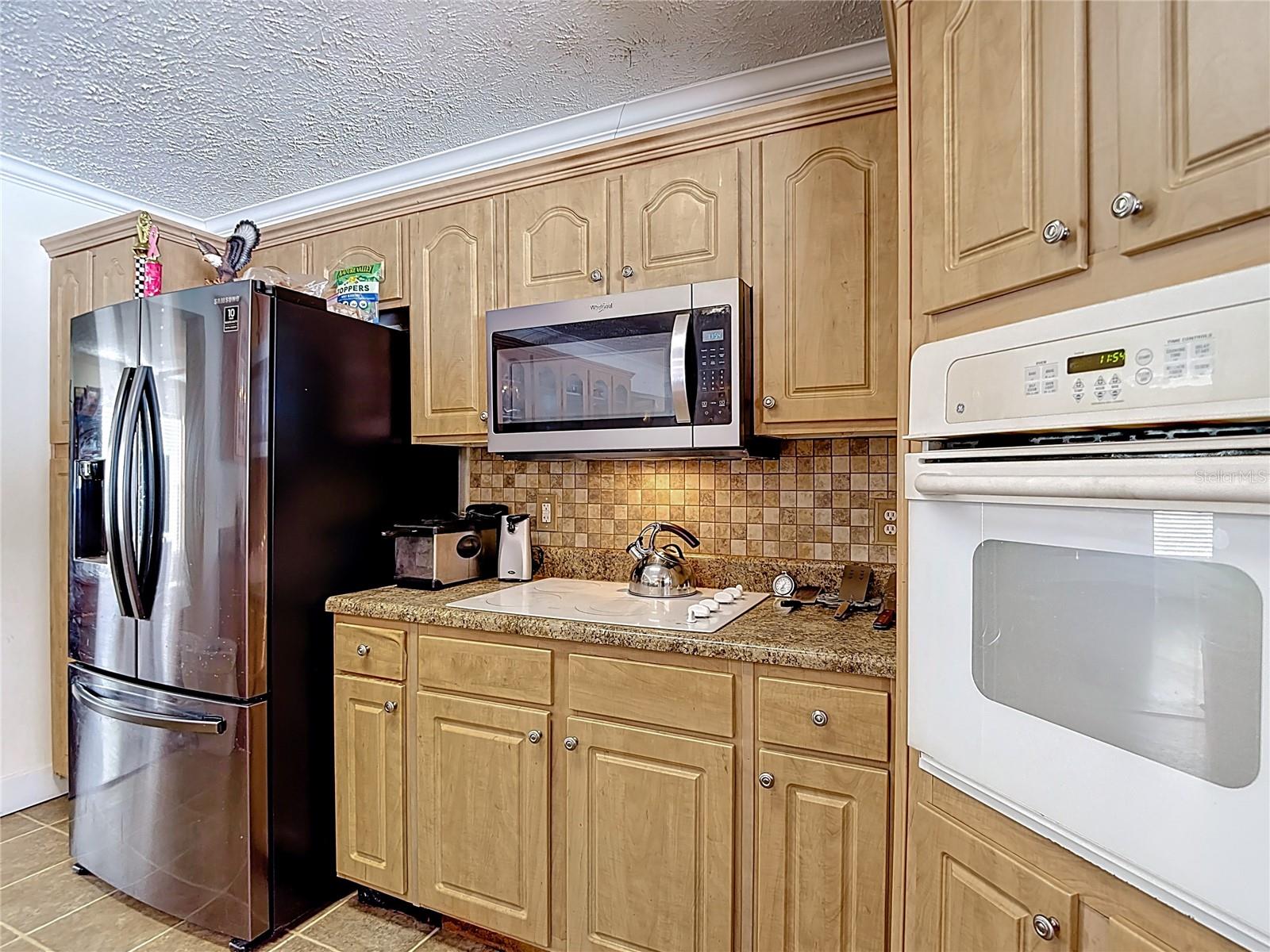 Image 28 of 77 For 15821 Archer Street