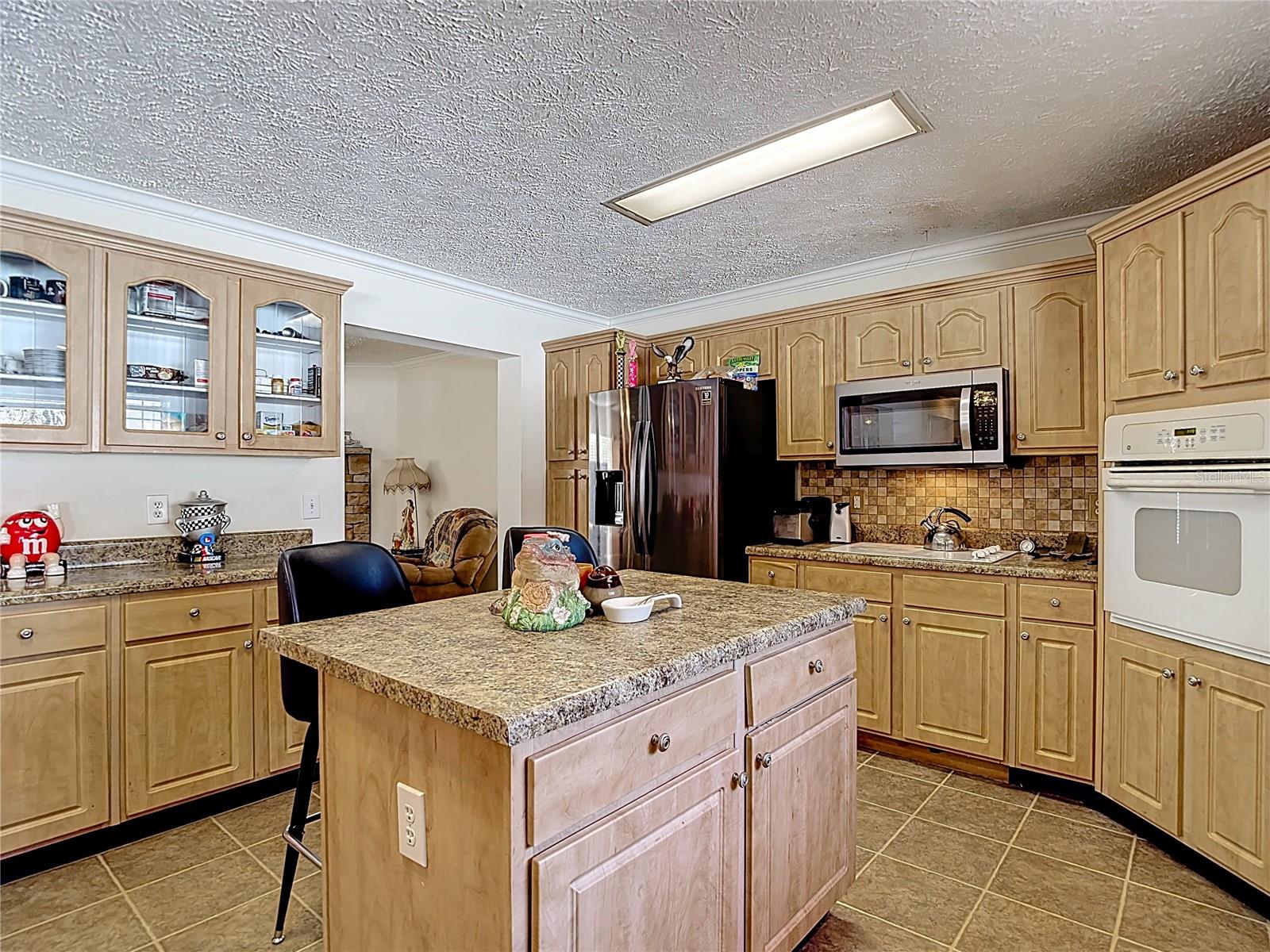 Image 29 of 77 For 15821 Archer Street