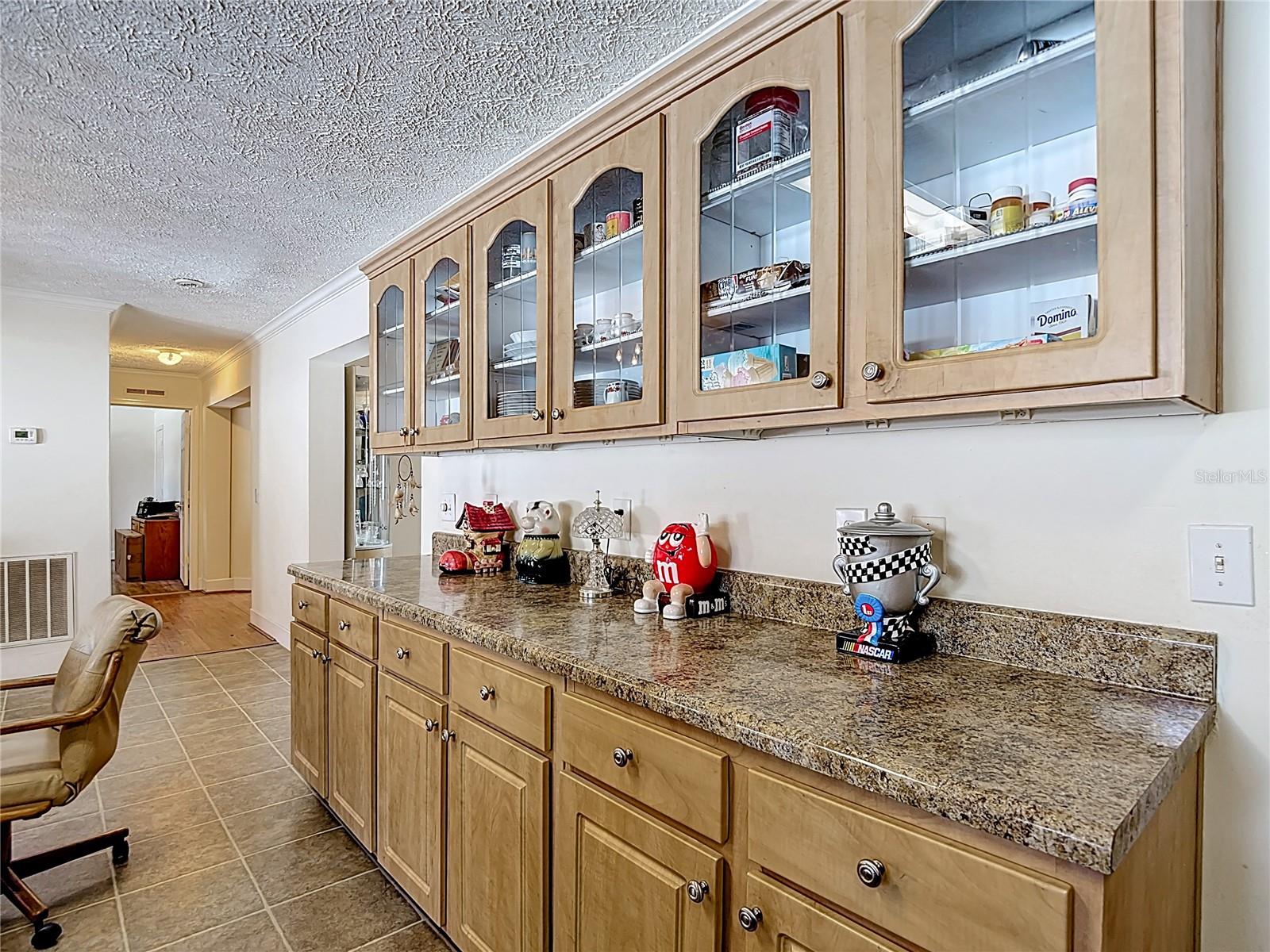 Image 34 of 77 For 15821 Archer Street