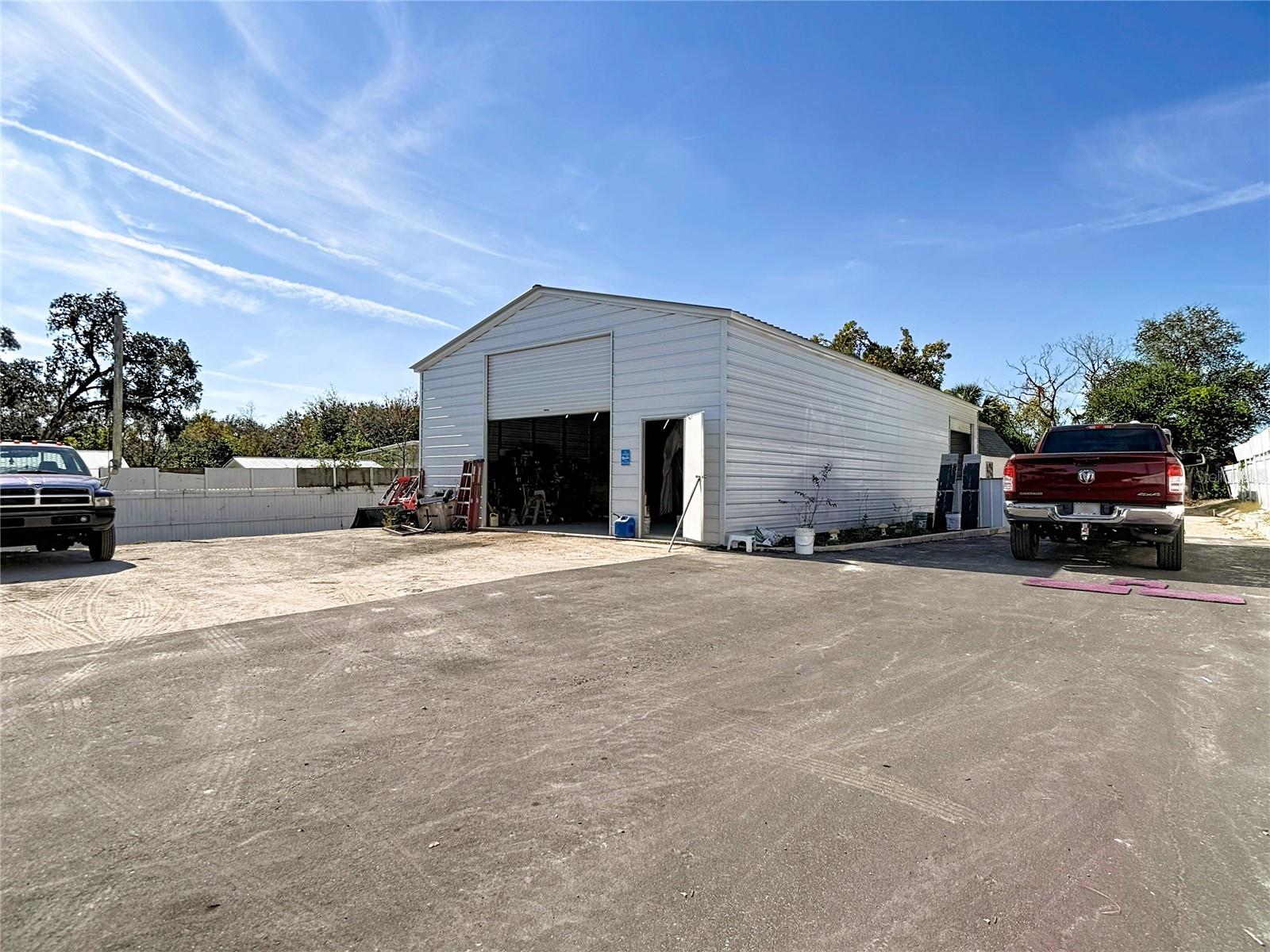 Image 61 of 77 For 15821 Archer Street