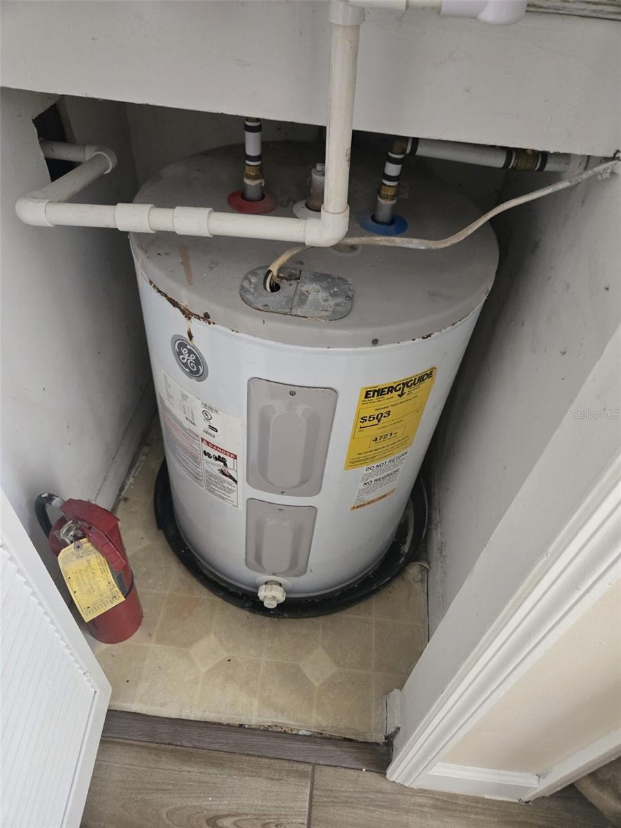 Image 10 of 13 For 6118 Westgate Drive 203