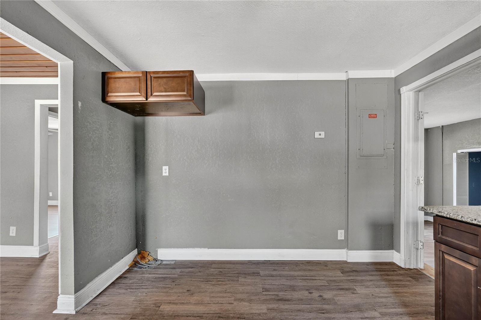 Image 13 of 36 For 318 Chesney Boulevard