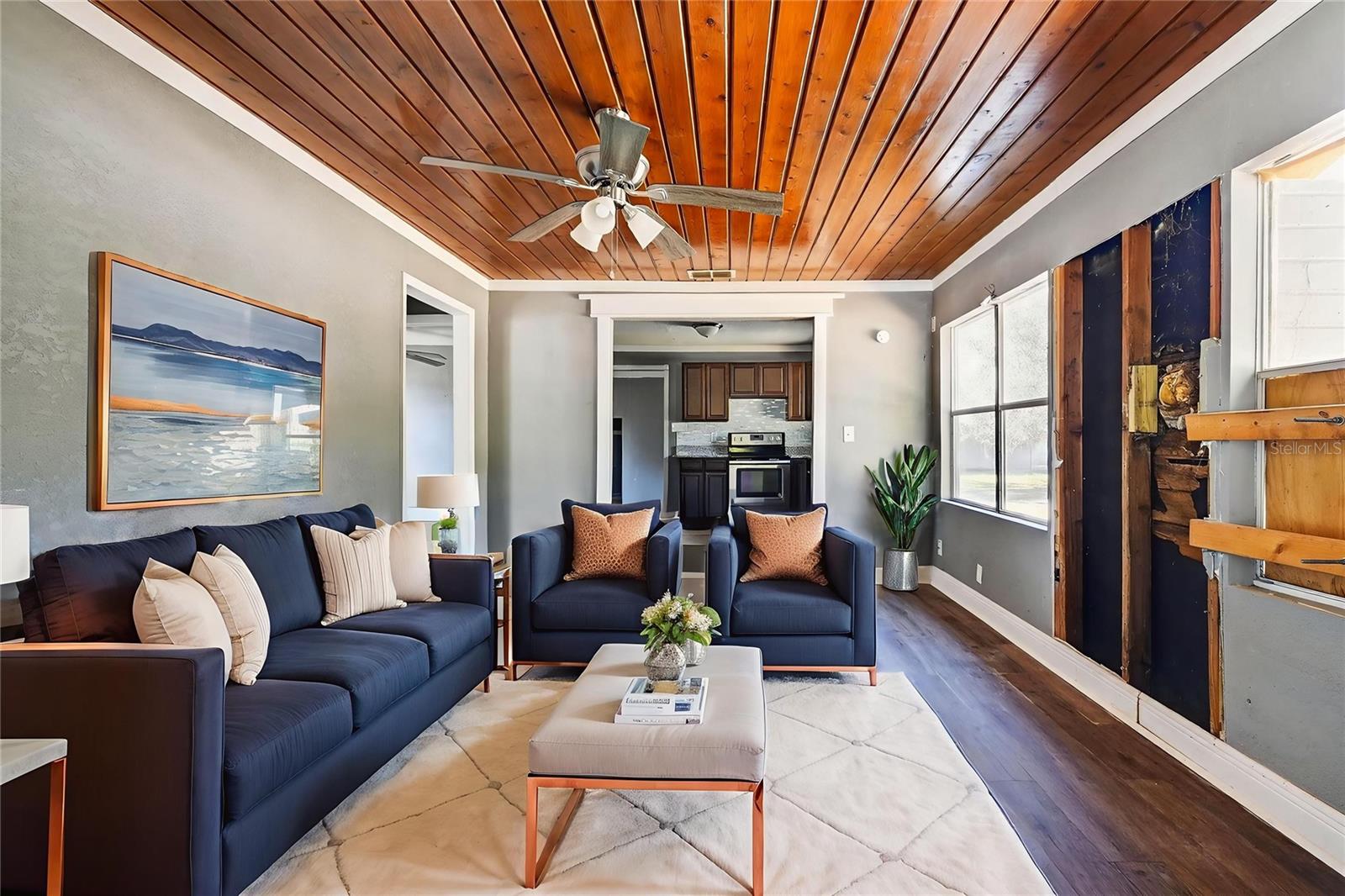 Image 7 of 36 For 318 Chesney Boulevard