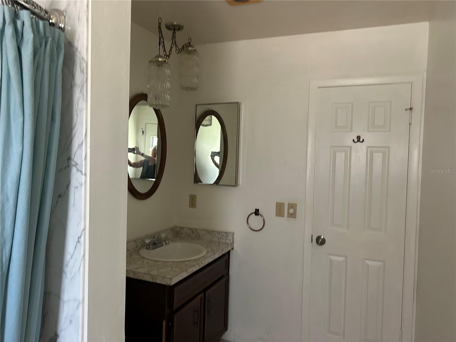 Image 19 of 33 For 1314 Highland Circle