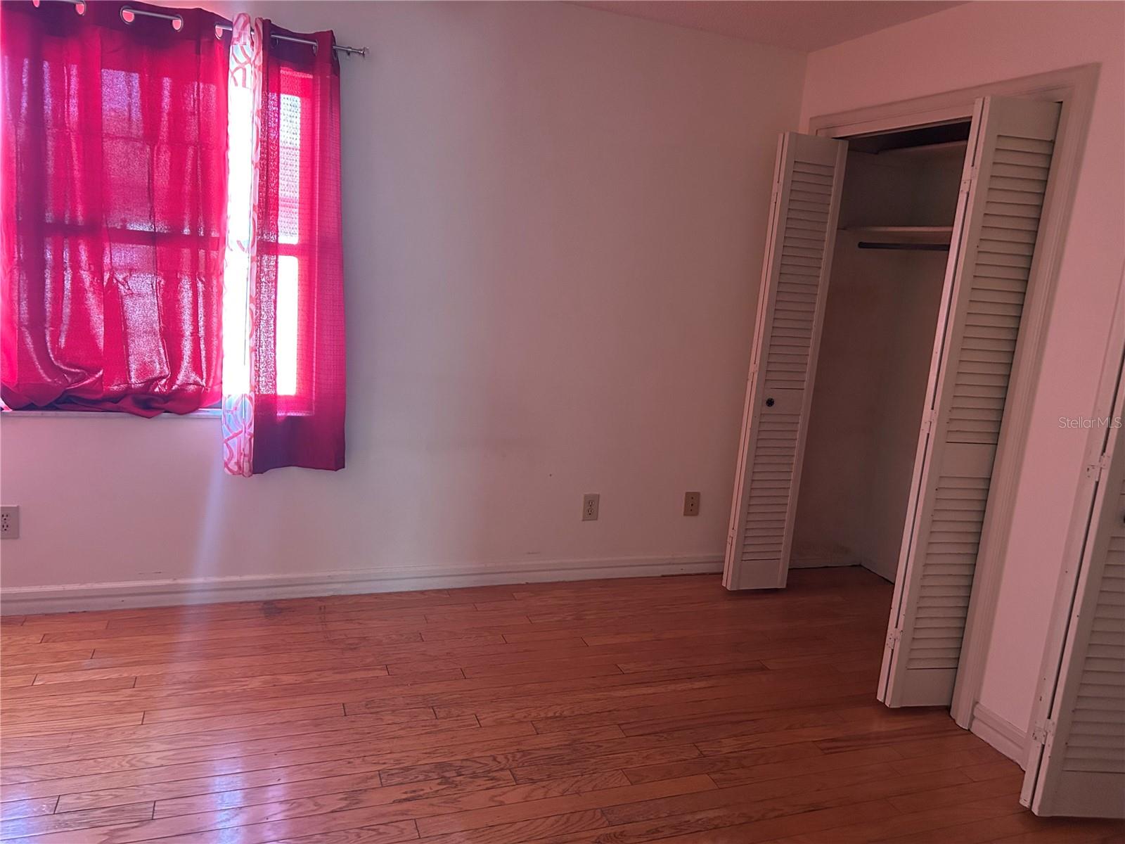 Image 20 of 33 For 1314 Highland Circle