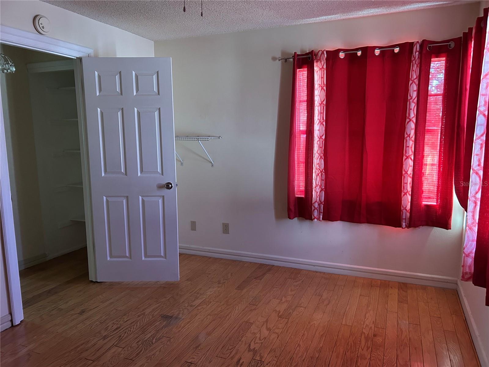 Image 21 of 33 For 1314 Highland Circle