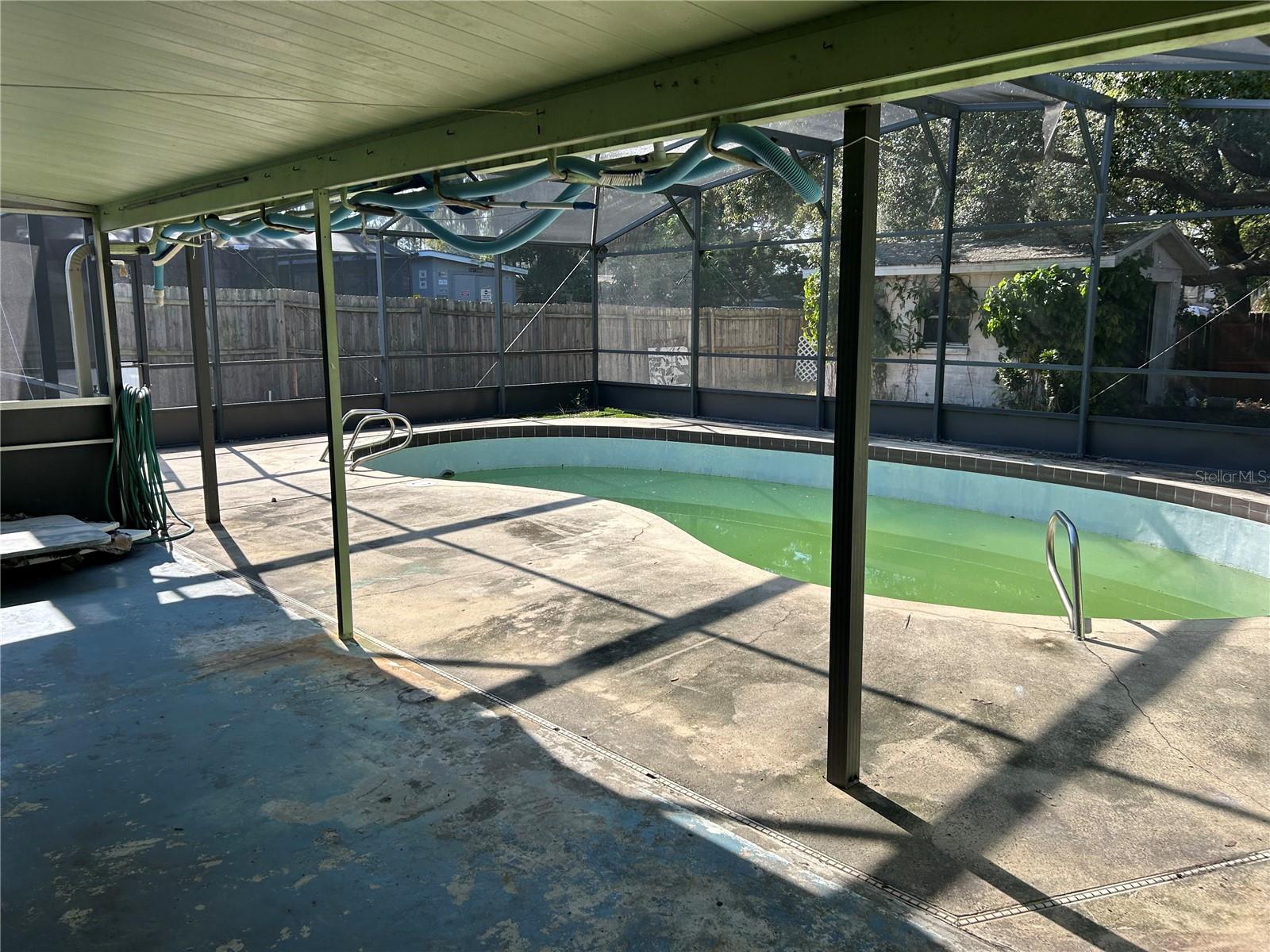 Image 26 of 33 For 1314 Highland Circle