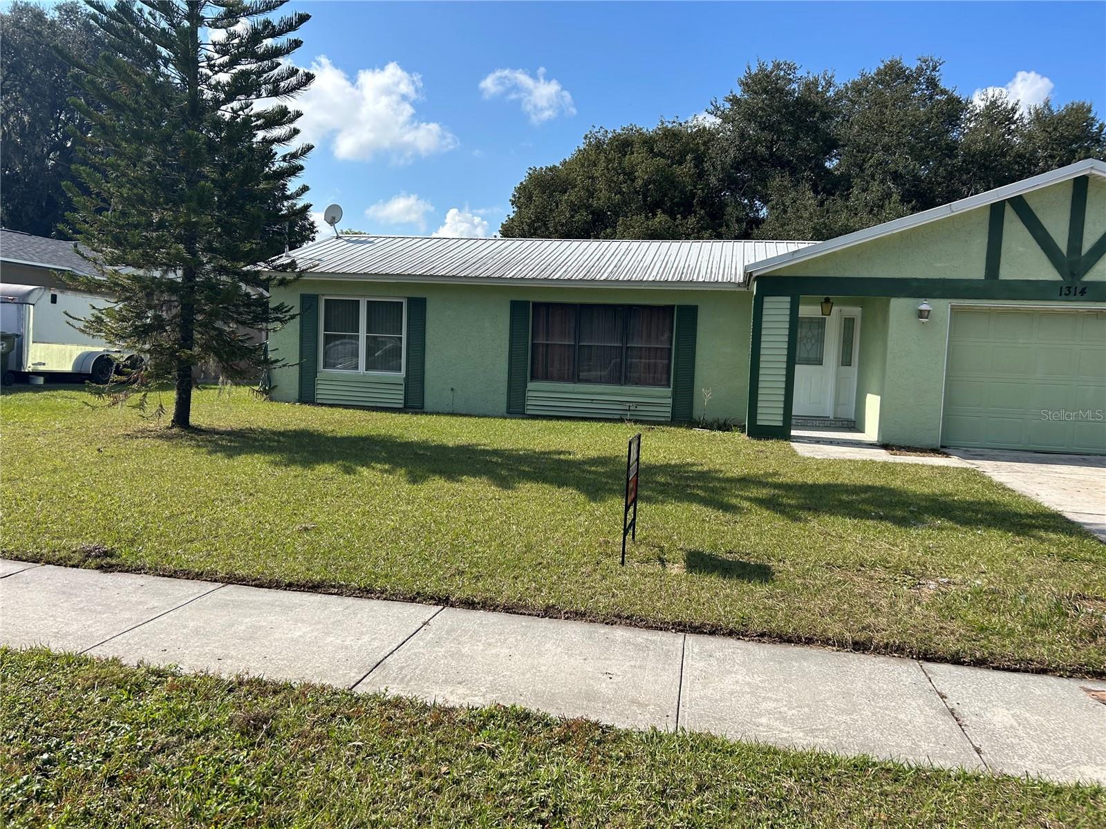 Image 4 of 33 For 1314 Highland Circle