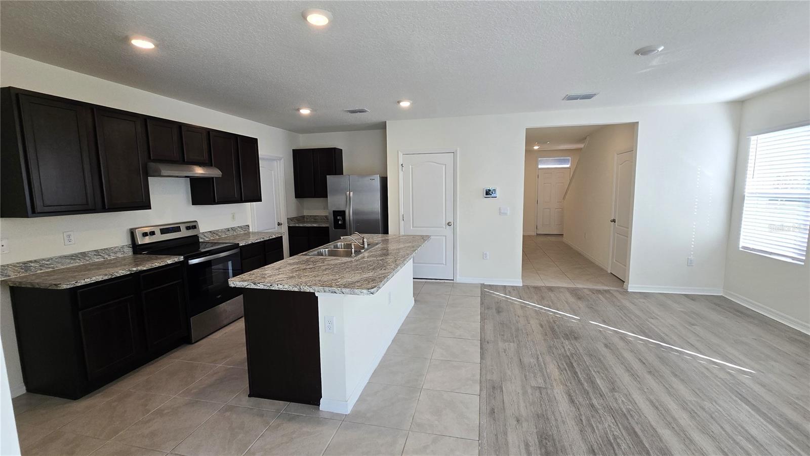 Image 5 of 36 For 1671 Rosy Dale Circle