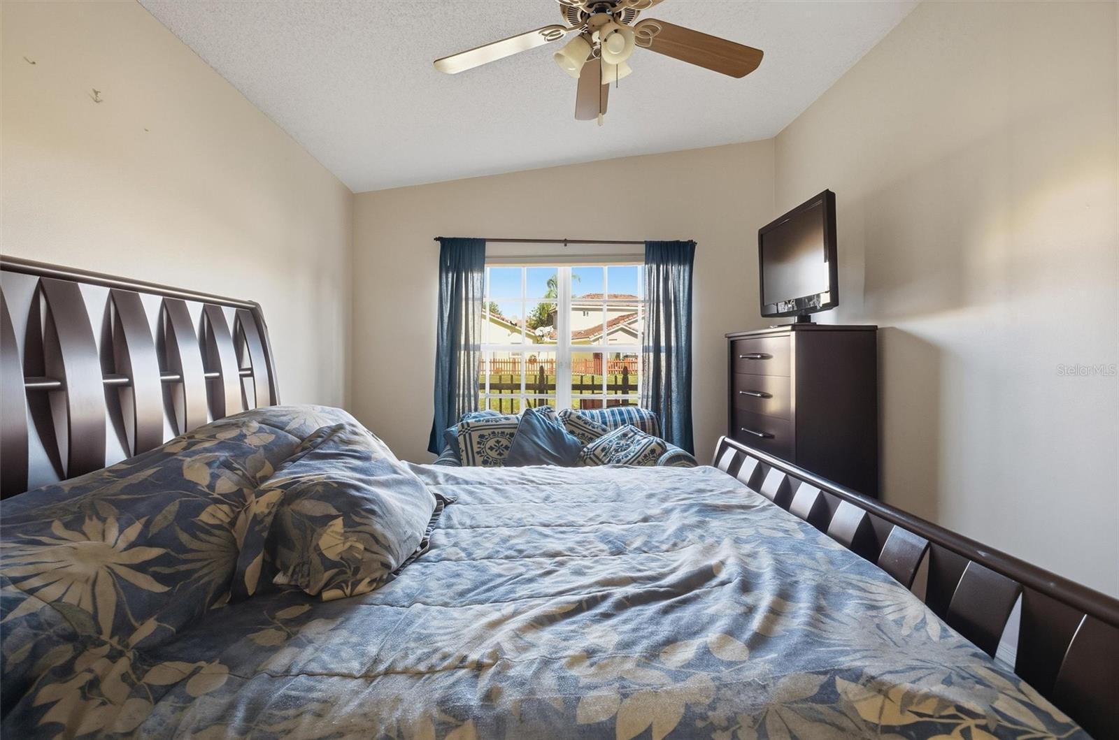 Image 12 of 24 For 16325 100th Terrace