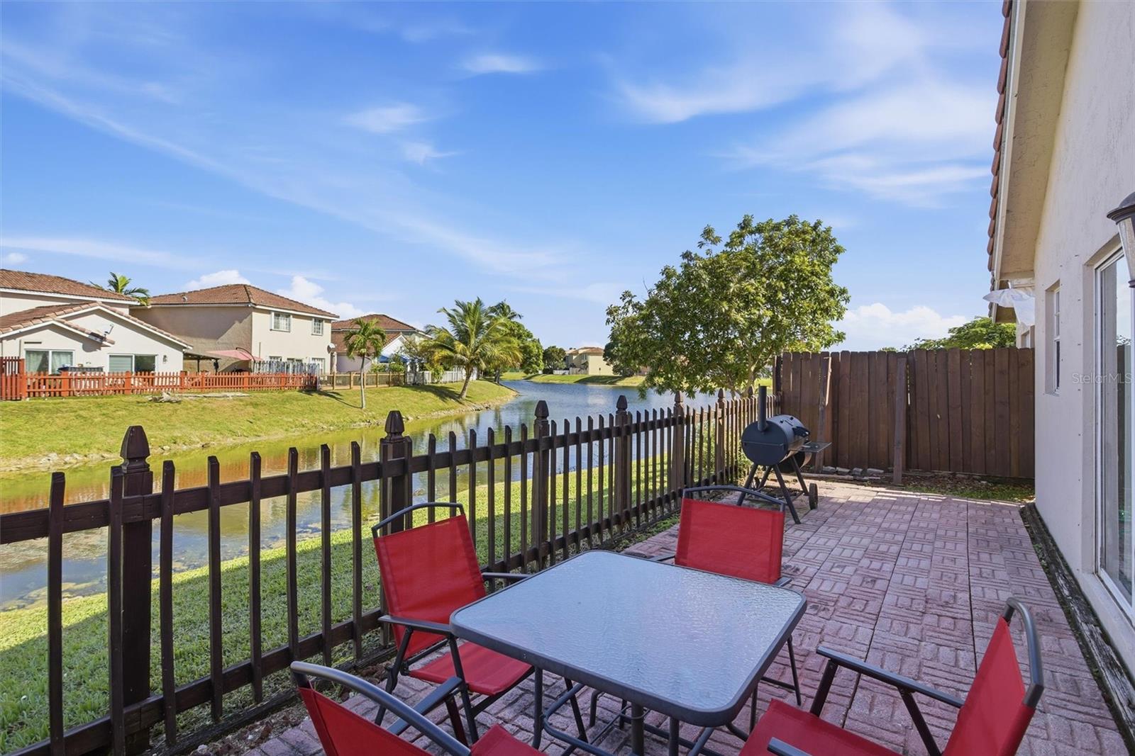 Image 19 of 24 For 16325 100th Terrace