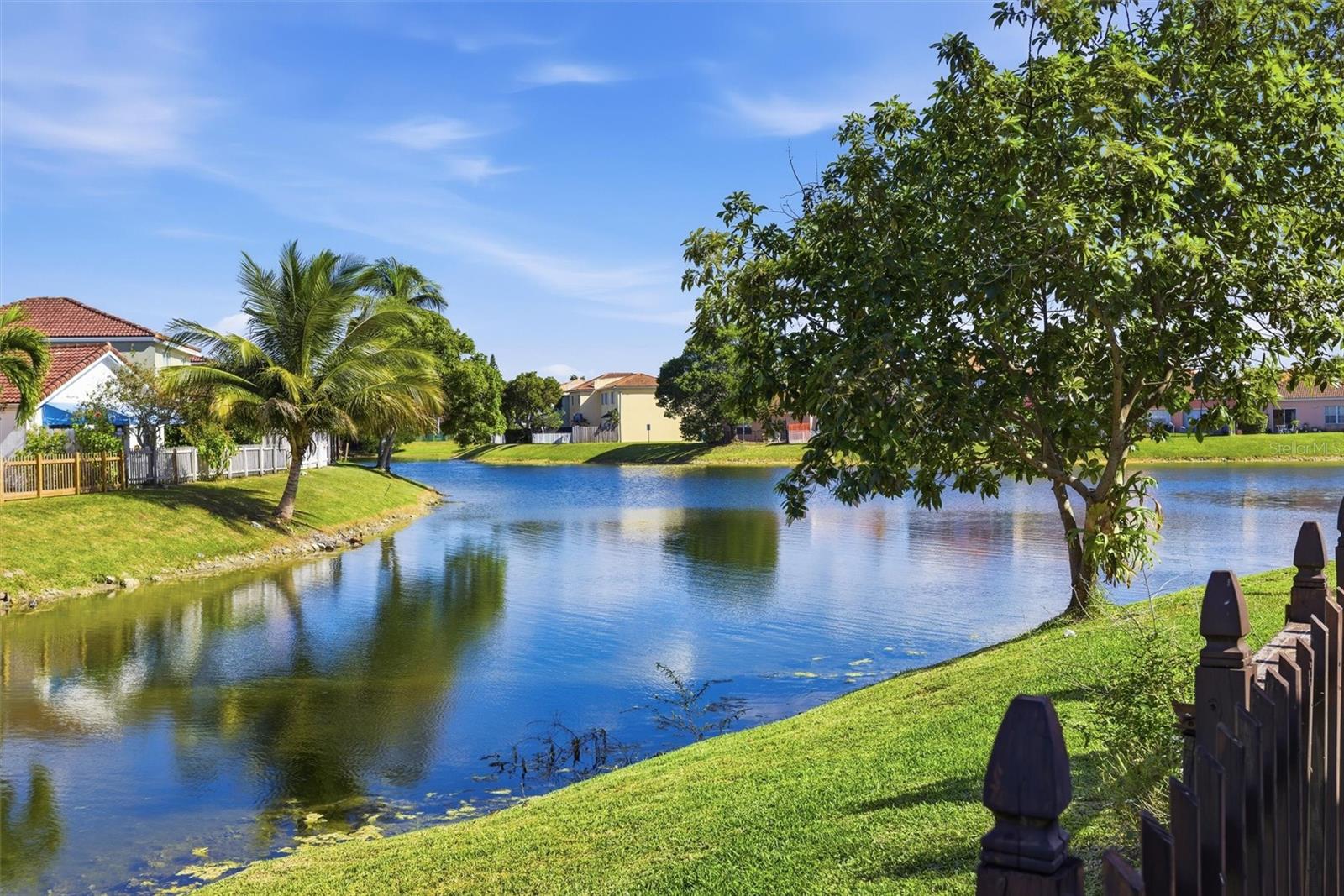 Image 21 of 24 For 16325 100th Terrace