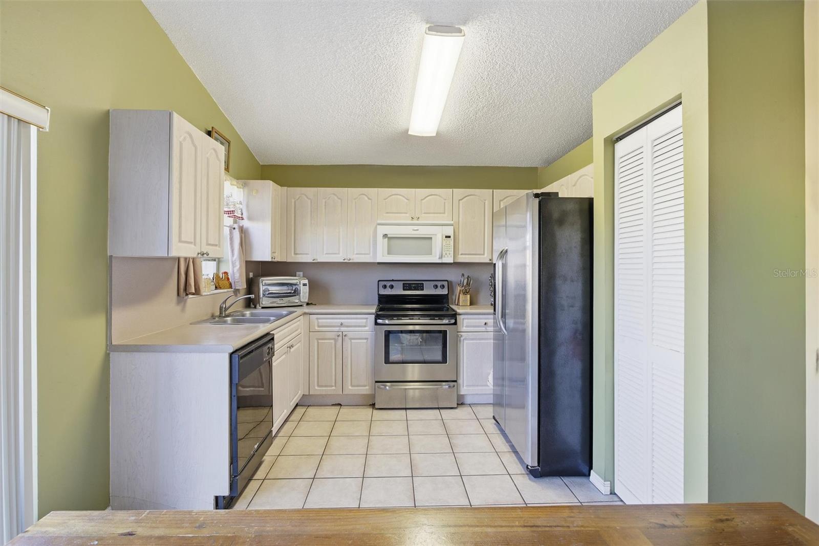 Image 8 of 24 For 16325 100th Terrace