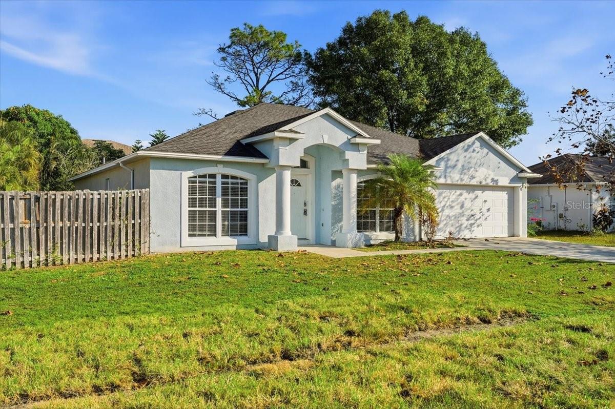 Image 2 of 33 For 1158 Perpignan Court