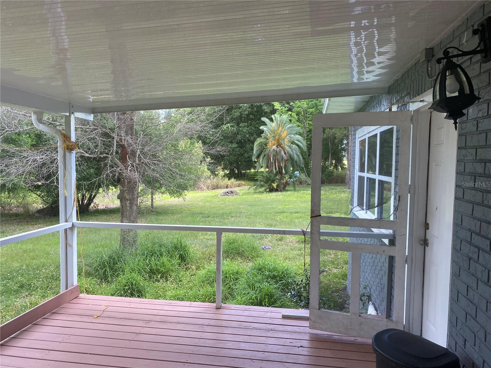 Image 11 of 38 For 431 Miami Street