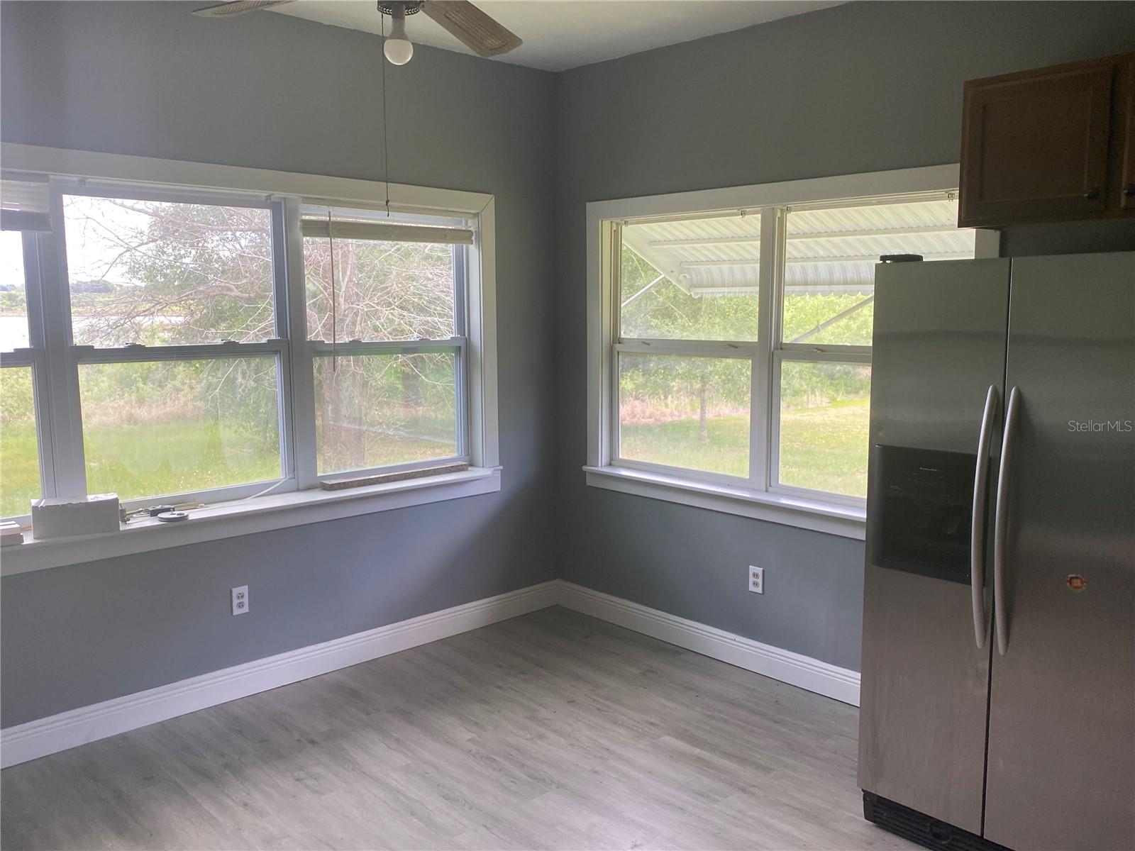 Image 28 of 38 For 431 Miami Street