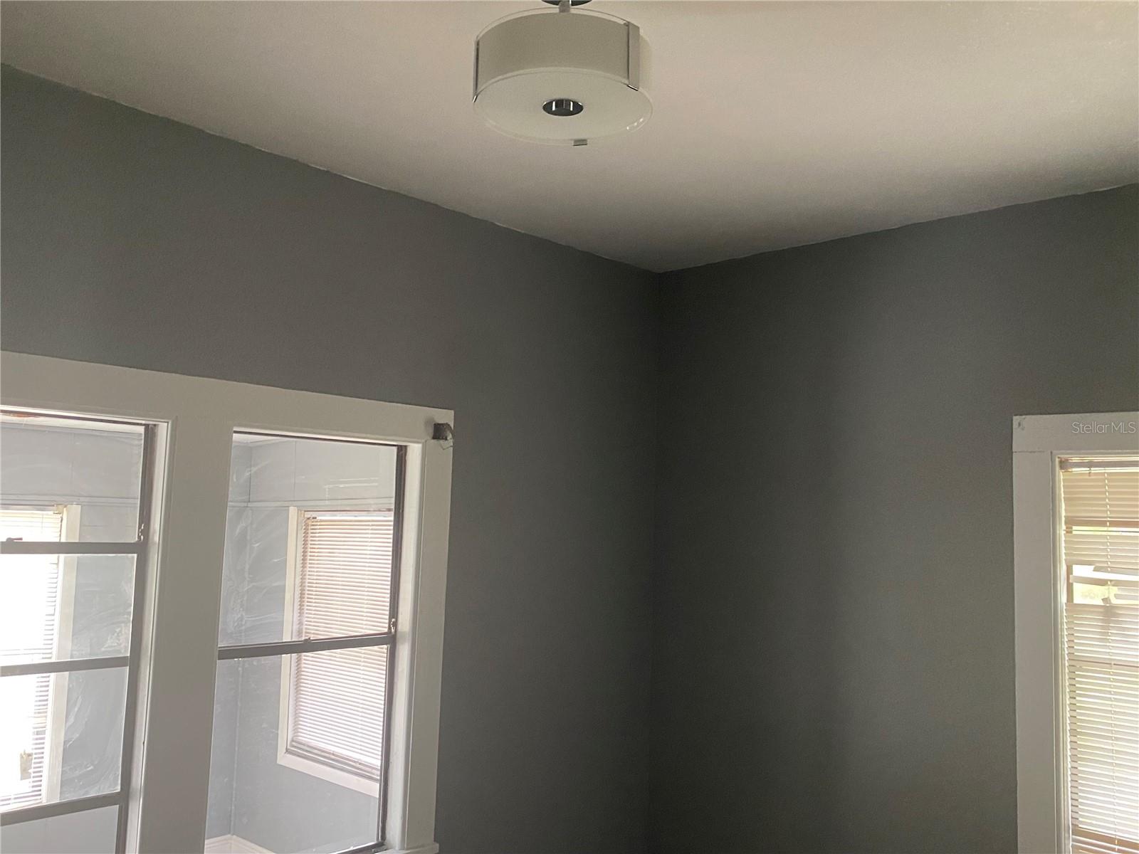 Image 32 of 38 For 431 Miami Street