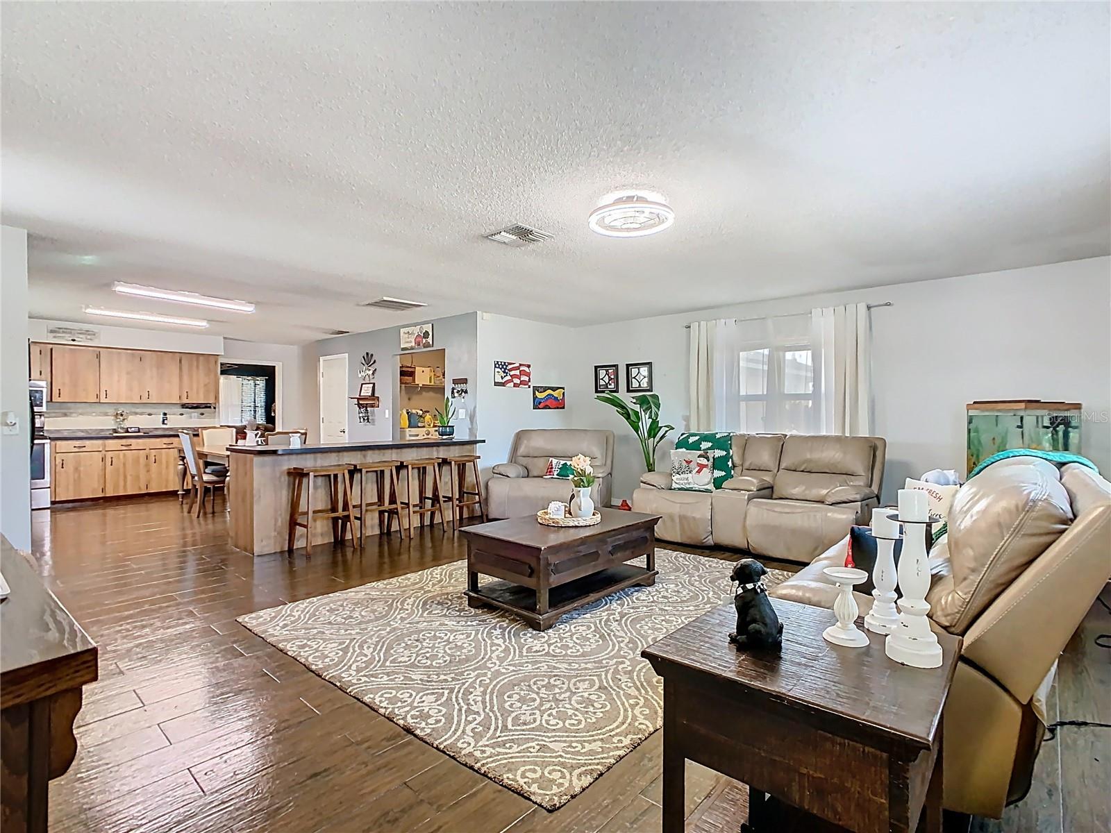 Image 10 of 63 For 1997 Marker Road